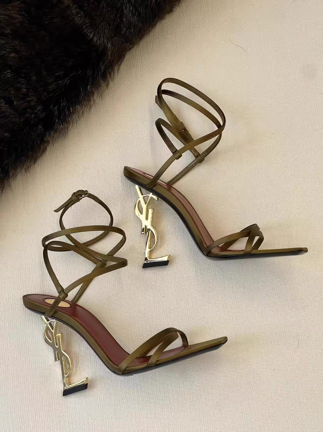 金色字母鞋跟 綢緞跟鞋(藍/綠)