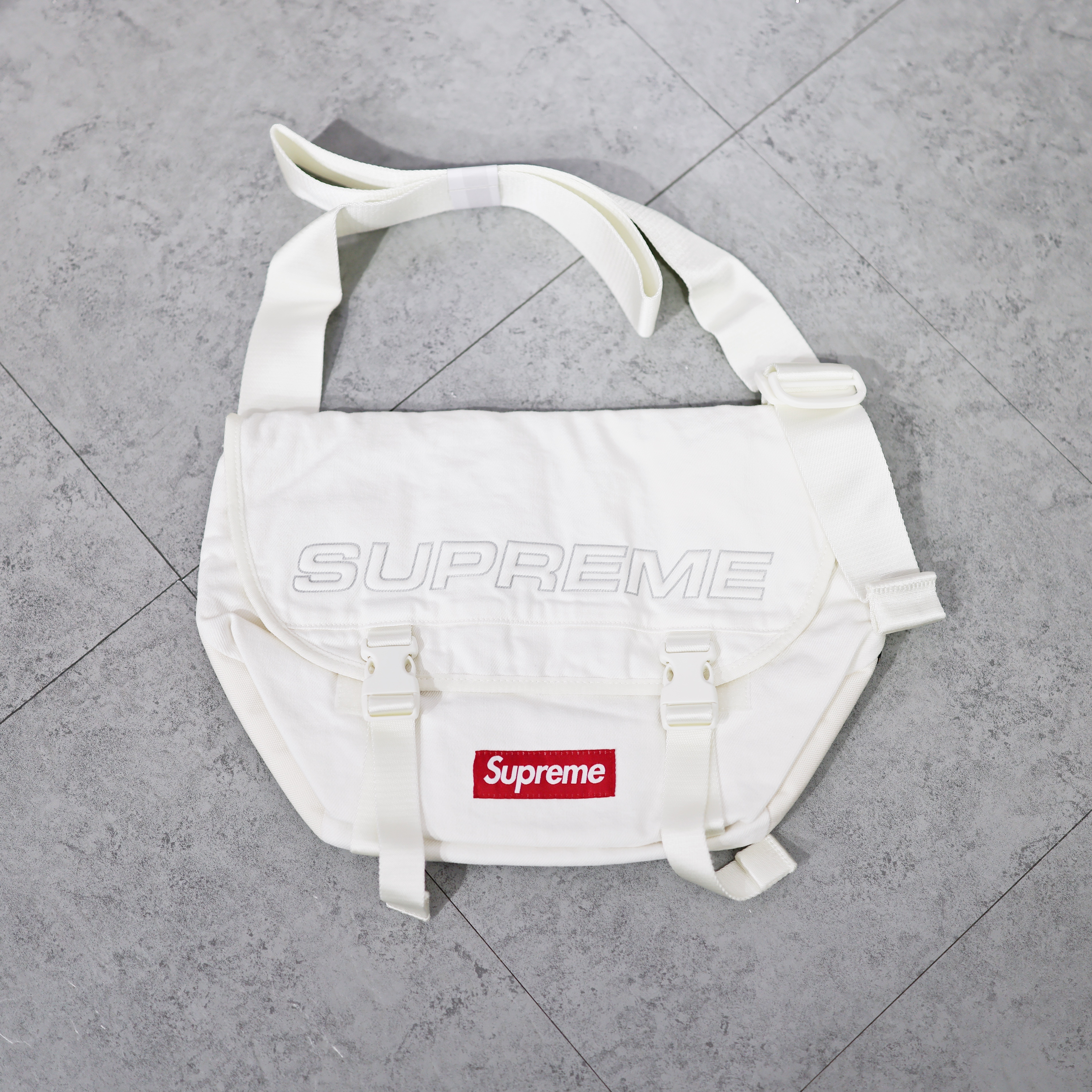 SUPREME FW25 DENIM MESSENGER BAG 四色