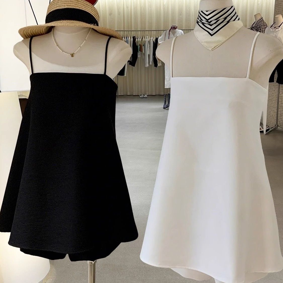 簡約法式 細肩帶長版上衣+短褲(2件組)(黑/白)