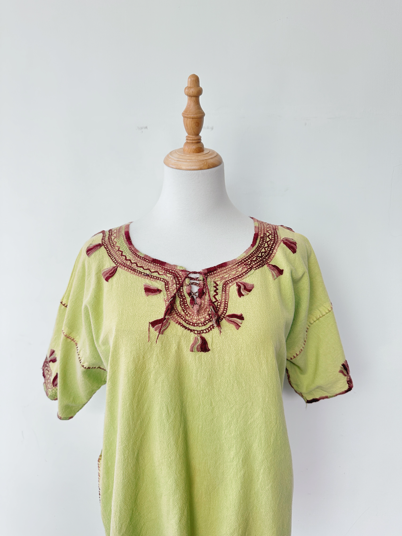 青蘋果綠色墨西哥上衣