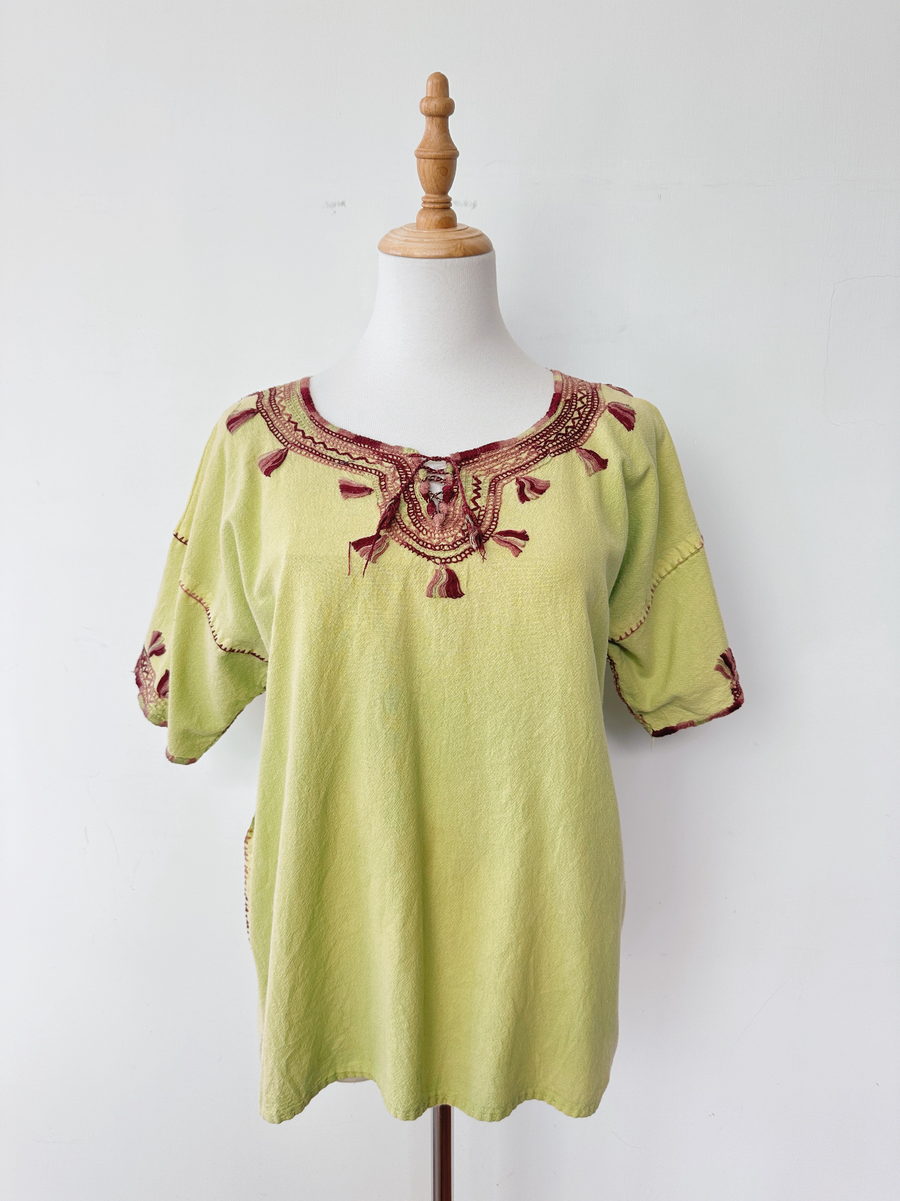 青蘋果綠色墨西哥上衣