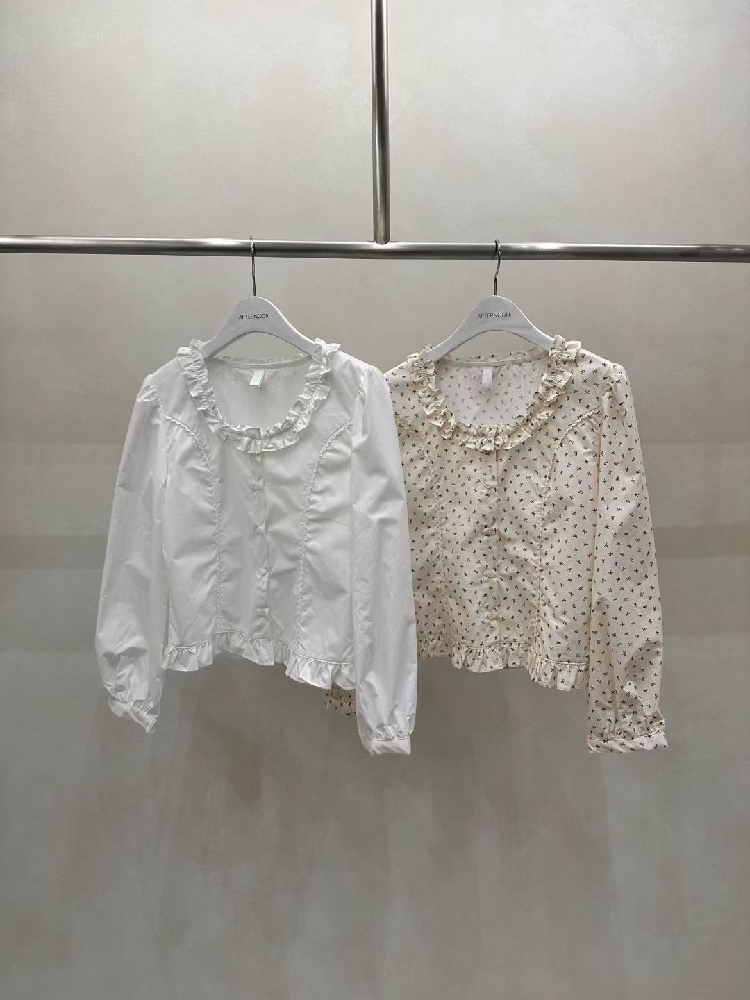 AF5032 木耳邊車綫收腰長袖上衣