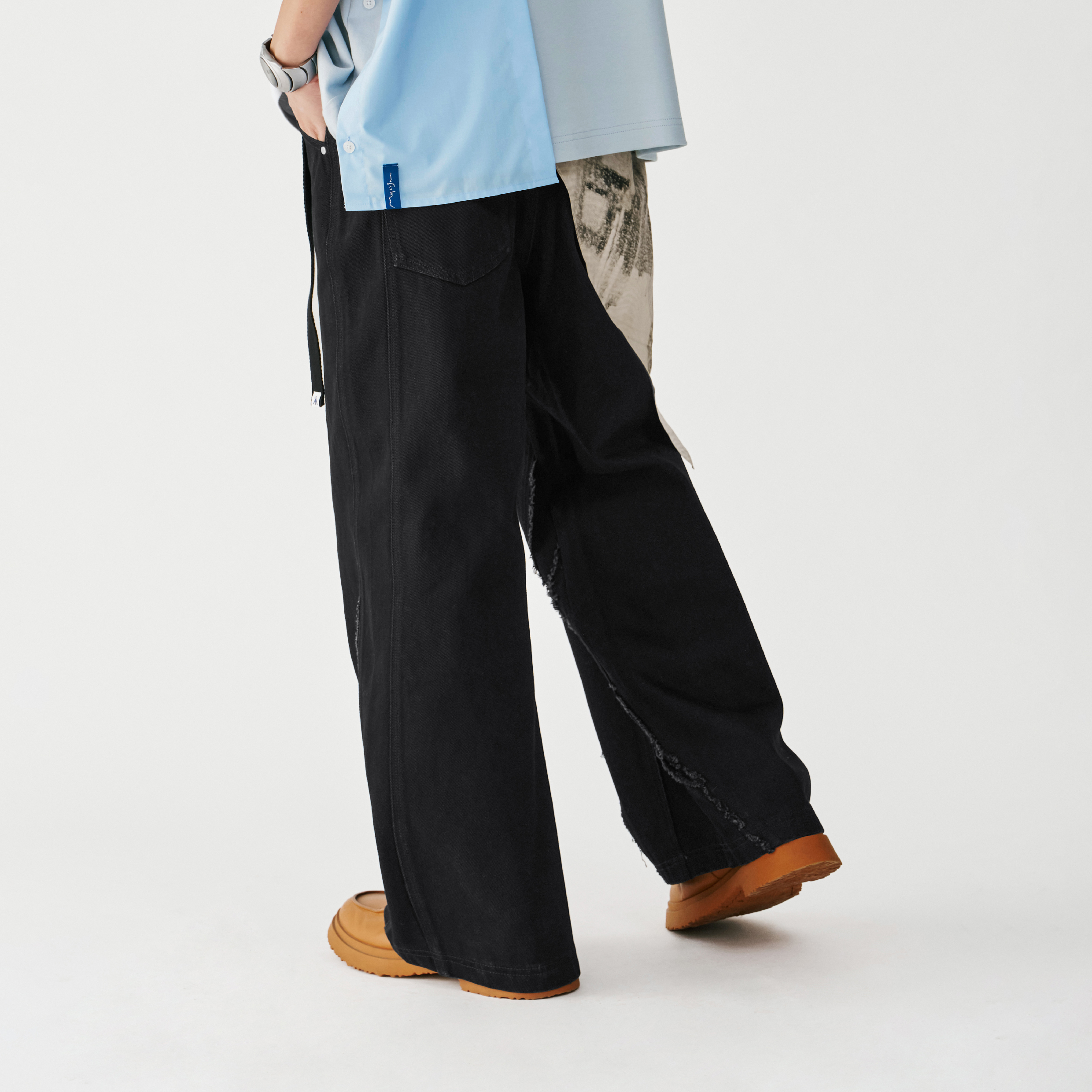 MELSIGN Frayed Panel Denim Jeans