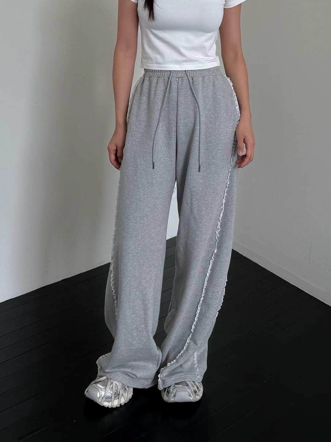 側滾蕾絲開衩運動棉褲