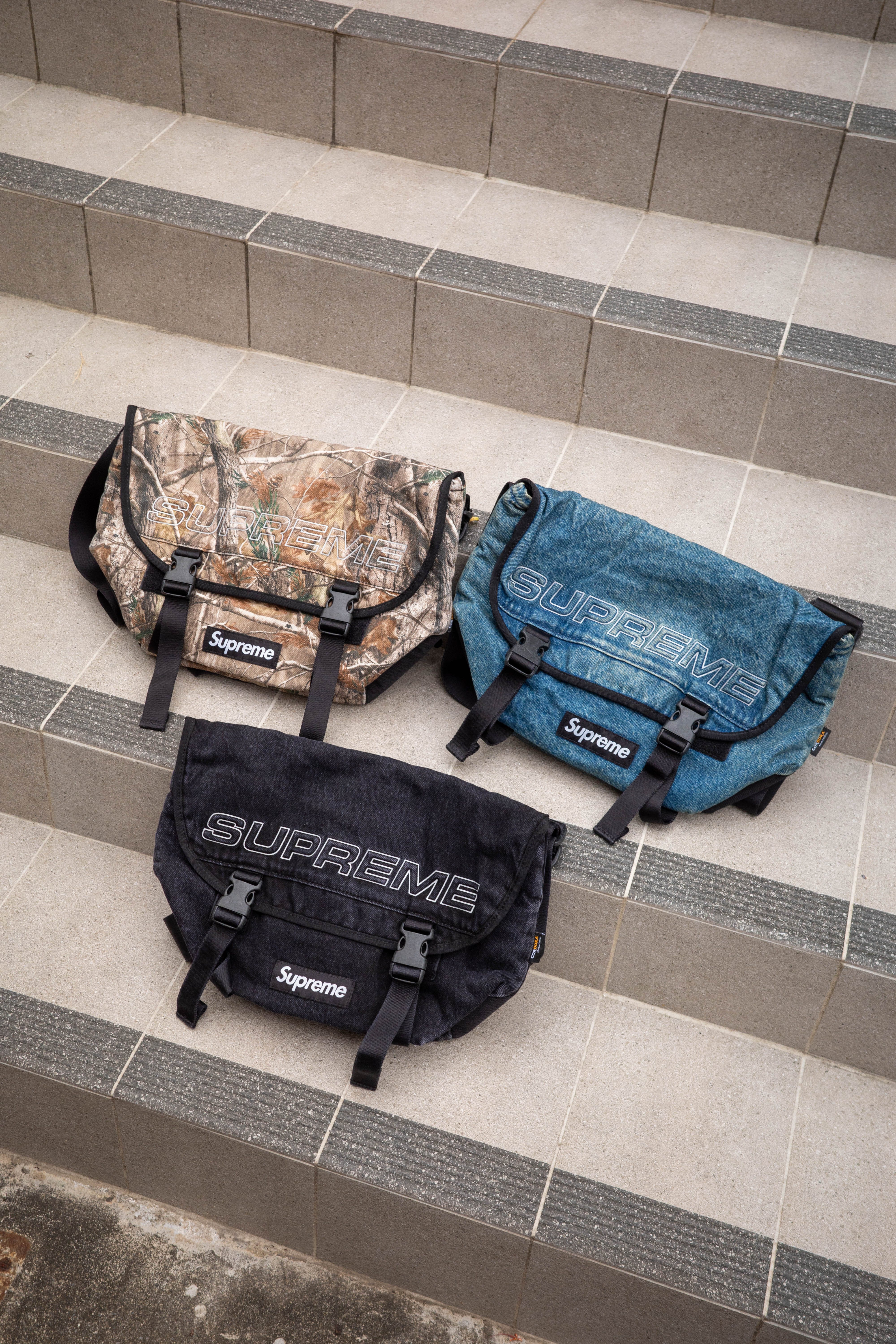 Supreme fw25 messenger bag 郵差包 fw25b14