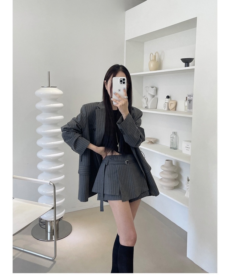 條紋西裝外套+高腰短裙(2件組)