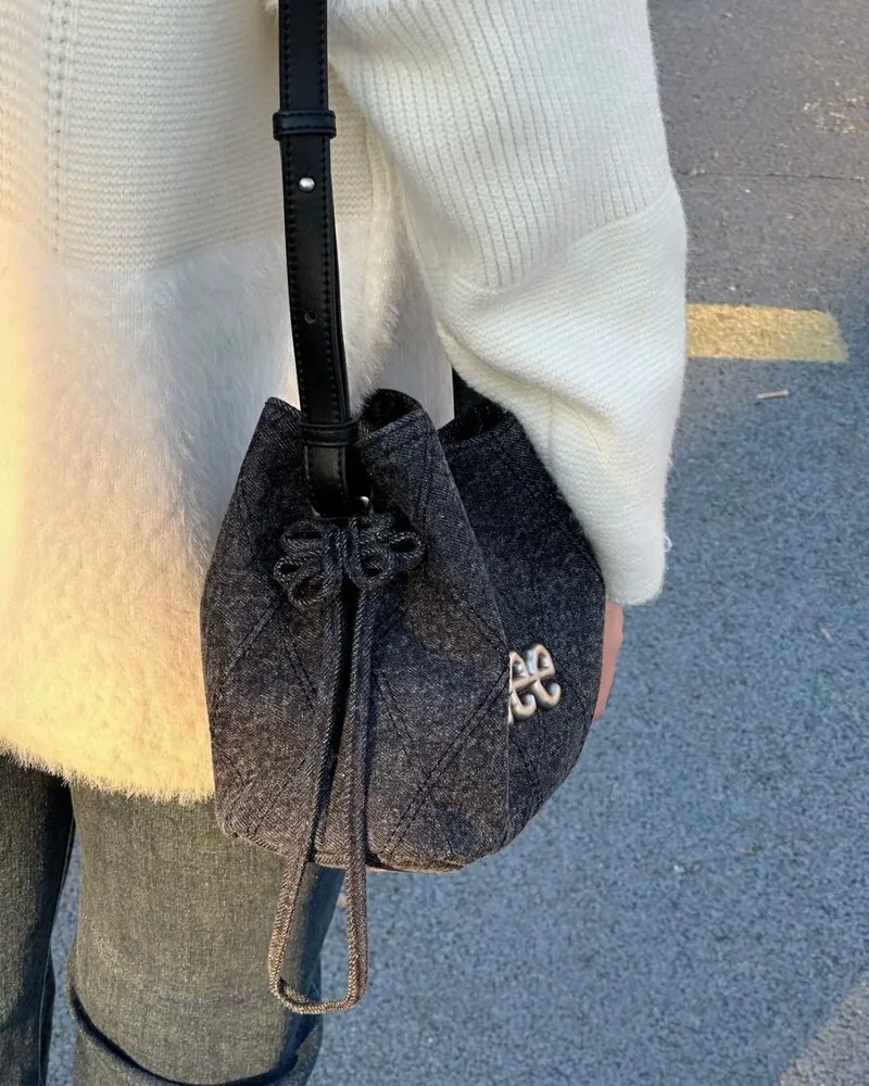 Lee 花結 水洗 抽繩水桶包