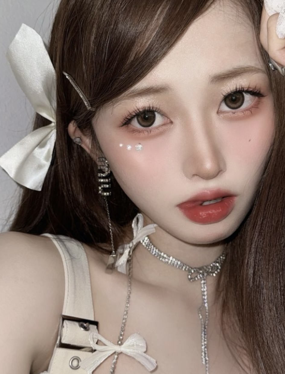 OLENS Glowy Natural 1 Day Mocha Brown 琉璃摩卡棕｜日拋彩妝隱形眼鏡｜每盒20片