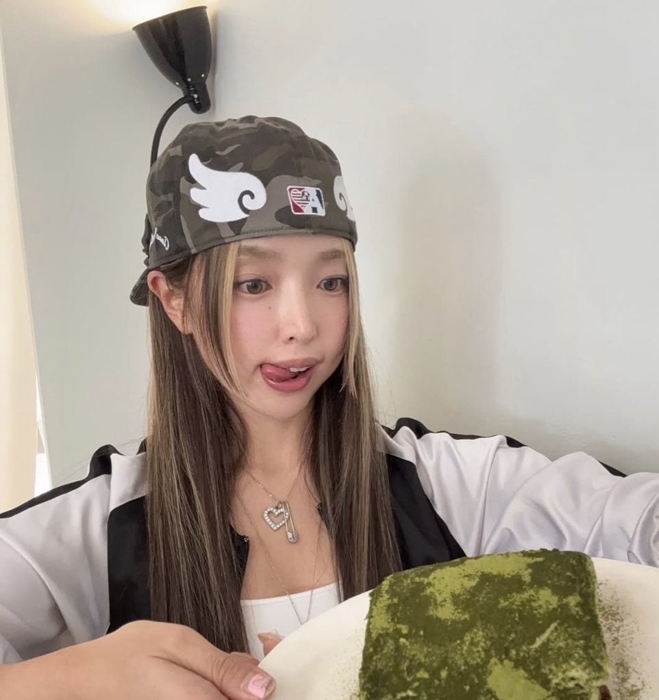 aeae - AE SYMBOL ANGEL WING CAP (CAMO)