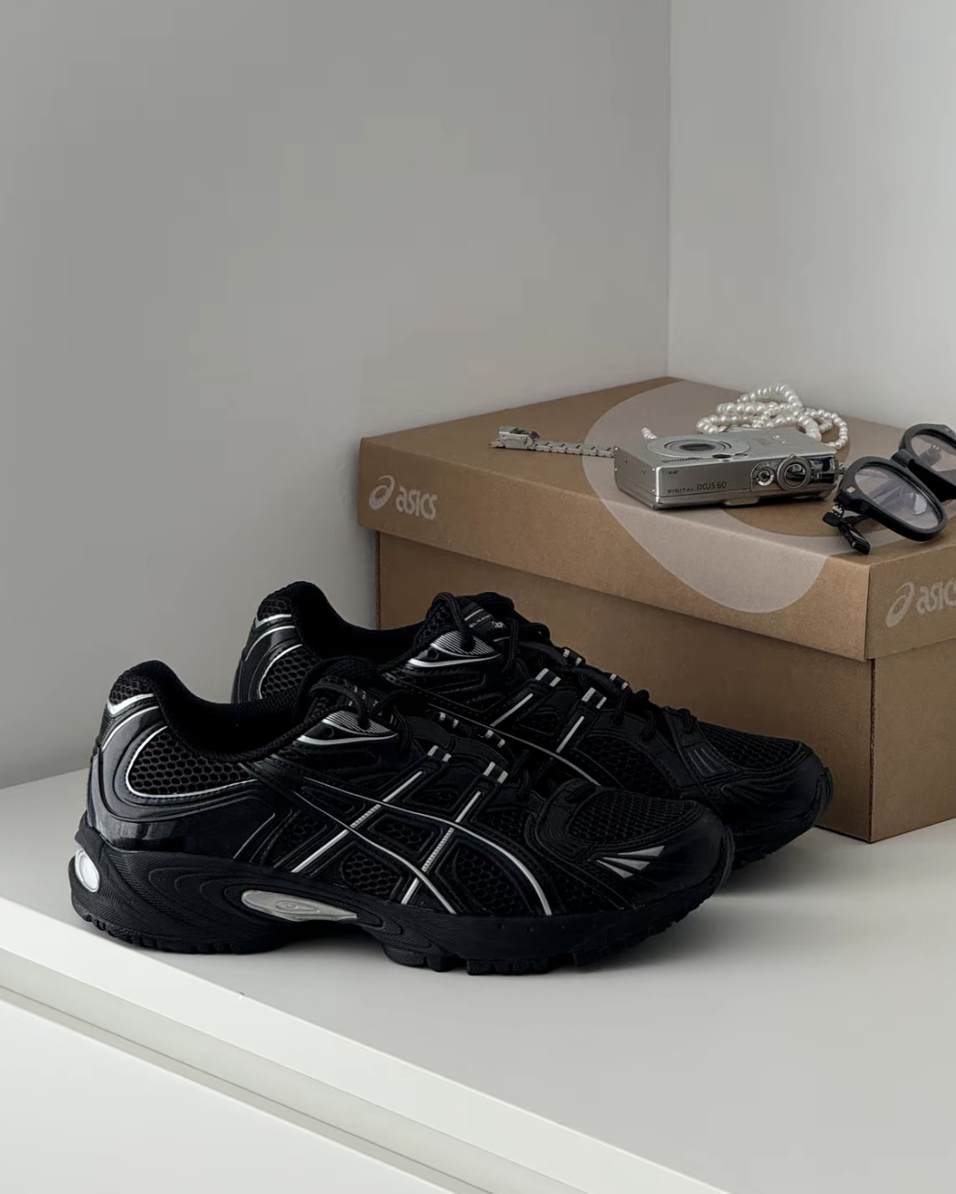 Asics Gel-Kahana TR Nexus Black 復古黑銀 金屬 黑魂 未來感 運動鞋