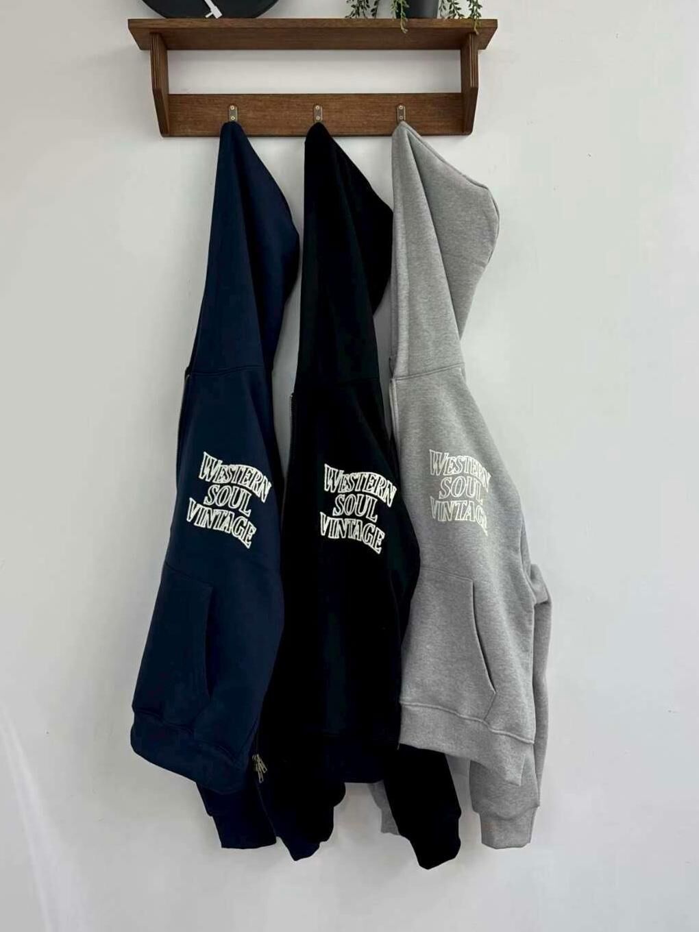 英文字連帽拉鍊外套 JK2629