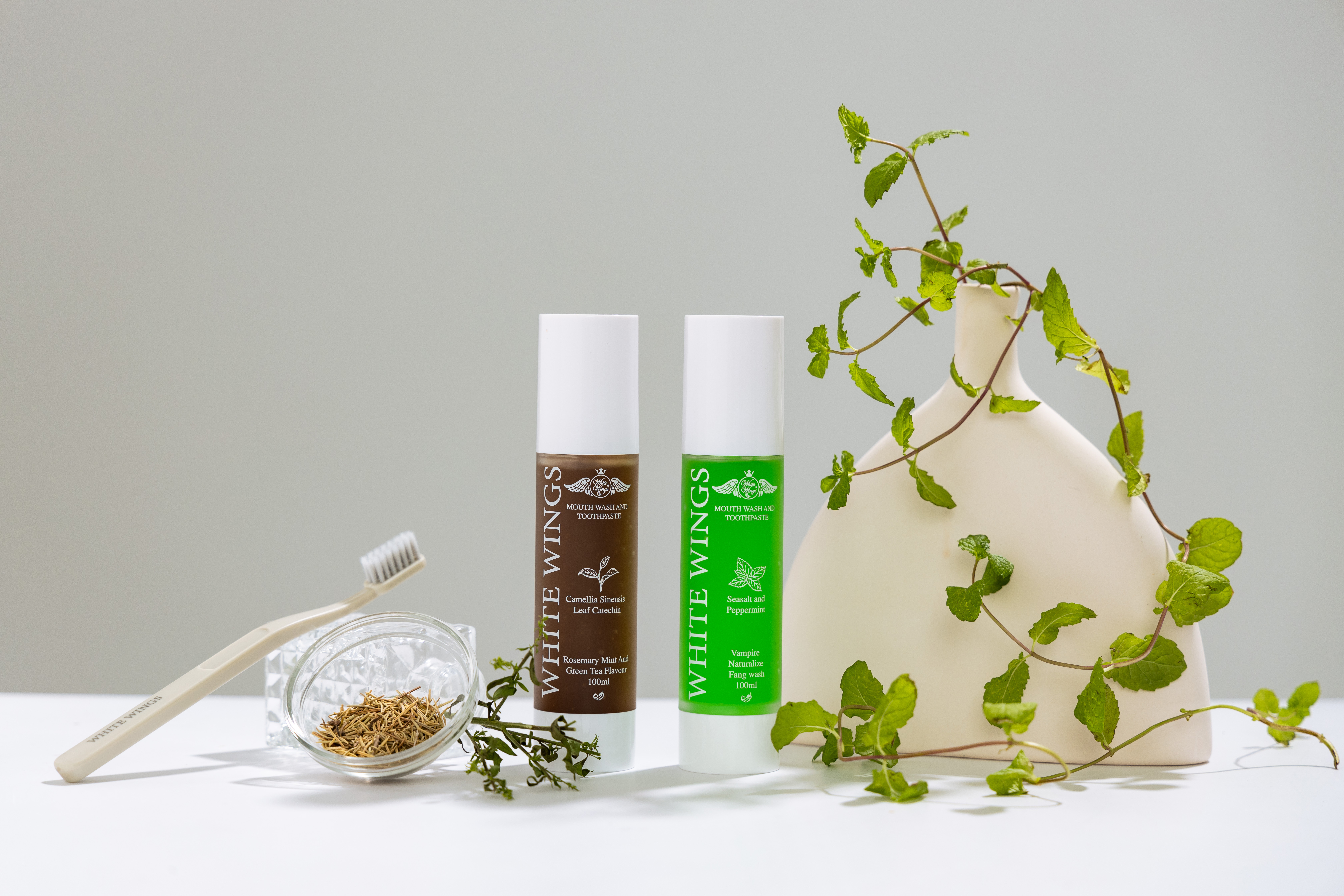 白色翅膀潔牙液：迷迭綠茶、薄荷海鹽