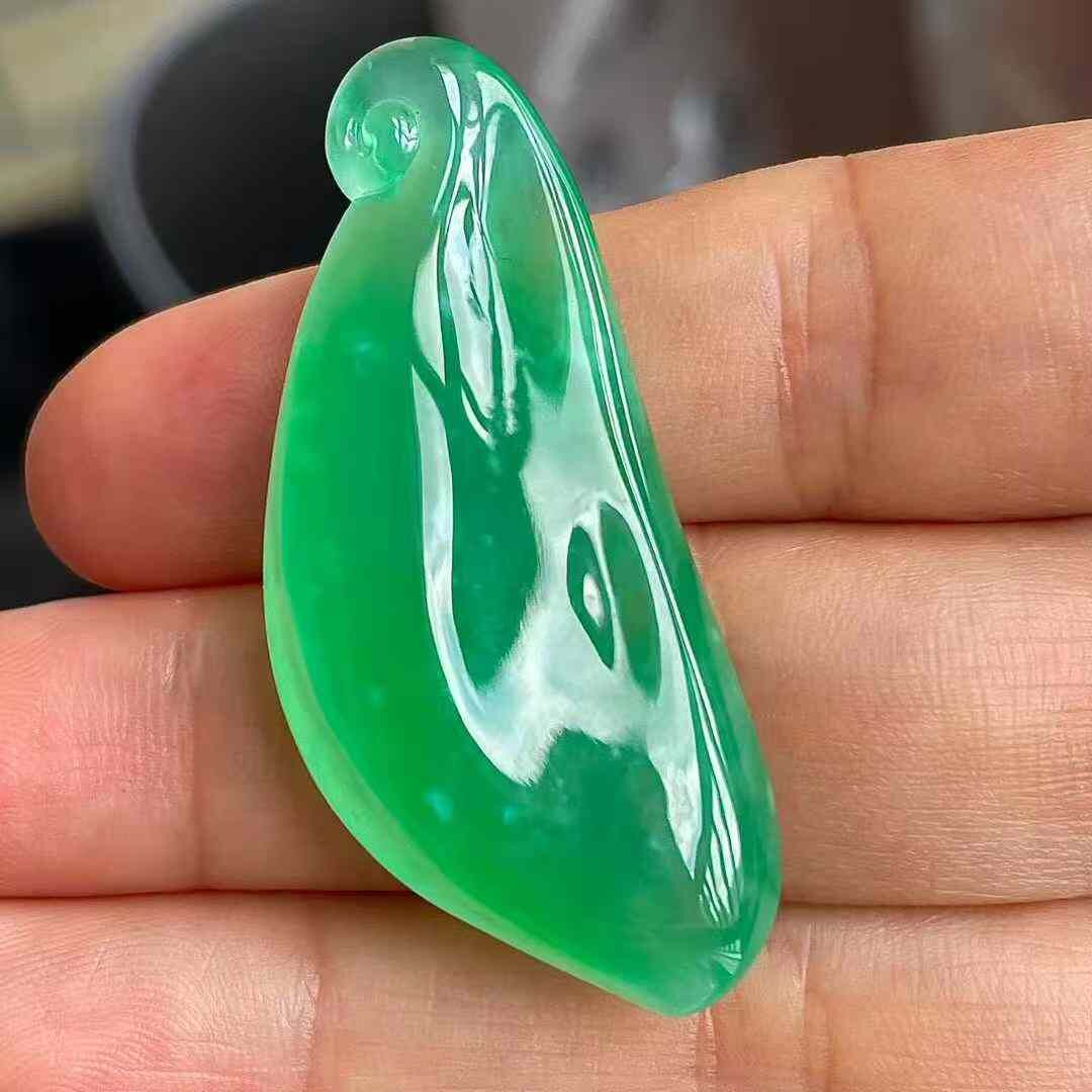 925553 翡翠高冰陽綠福瓜吊墜