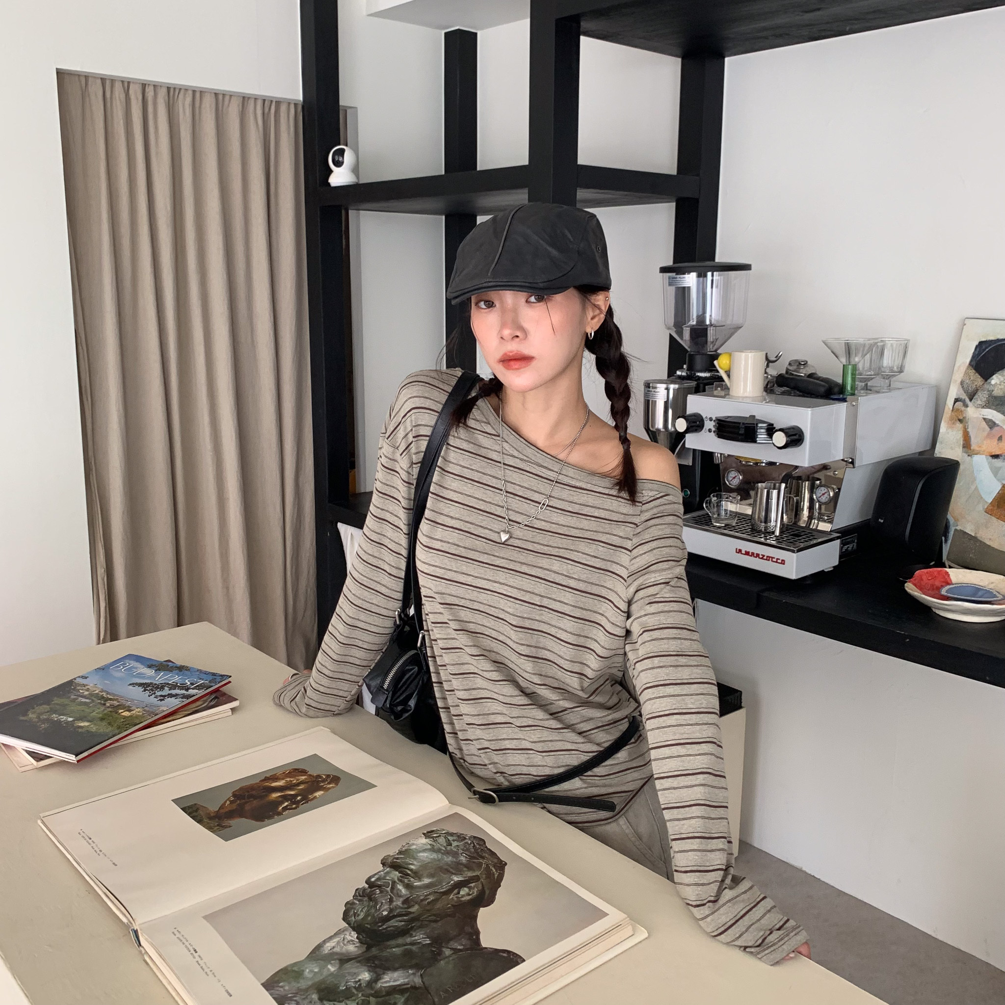 ISA_韓女條紋控 (附皮帶)ins風撞色條紋斜肩上衣_59003