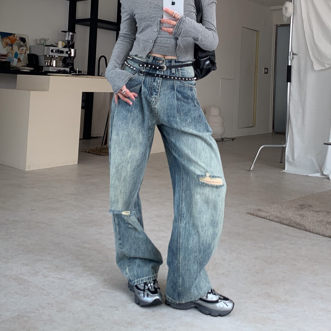 ISA_【ISA MADE】90's復古藍!前壓褶刷破牛仔褲_58043