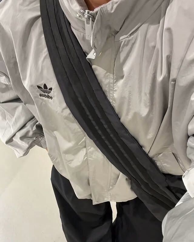 Adidas OG 立領光澤感夾克 兩色