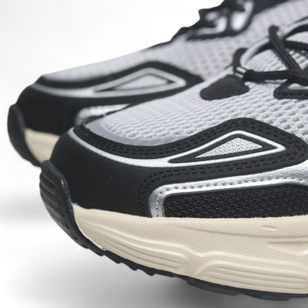 FILA 休閒鞋 黑銀 復古 運動 老爹鞋 男 1J901Z800