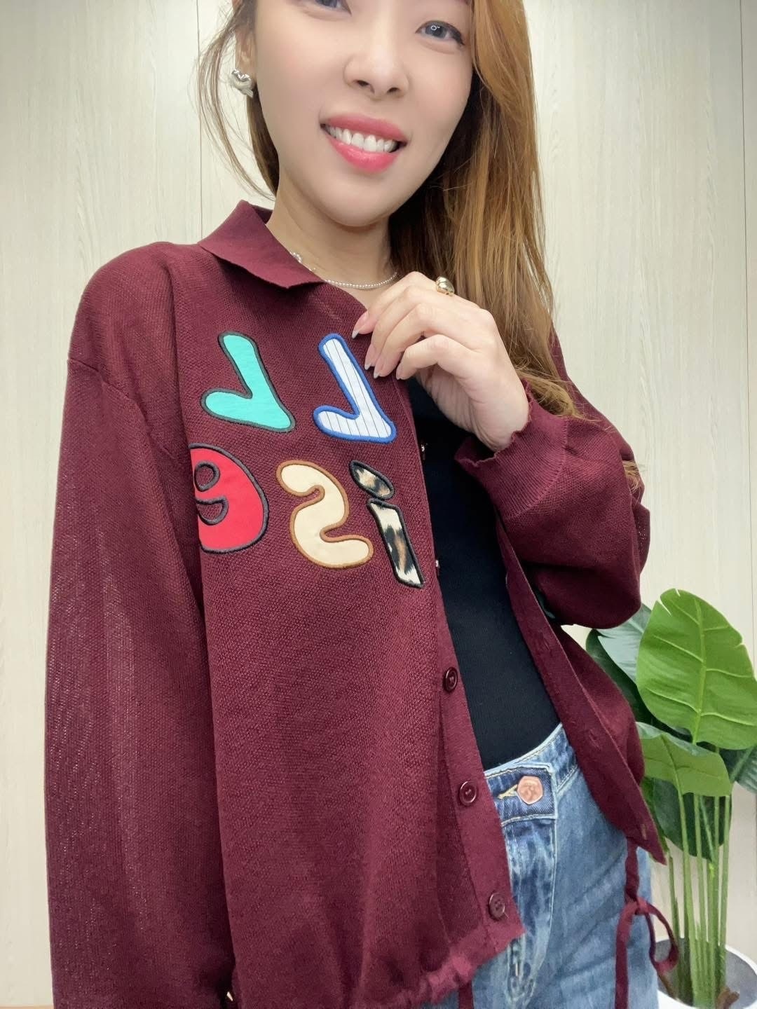 韓國高質針織拼英文字top~123AP