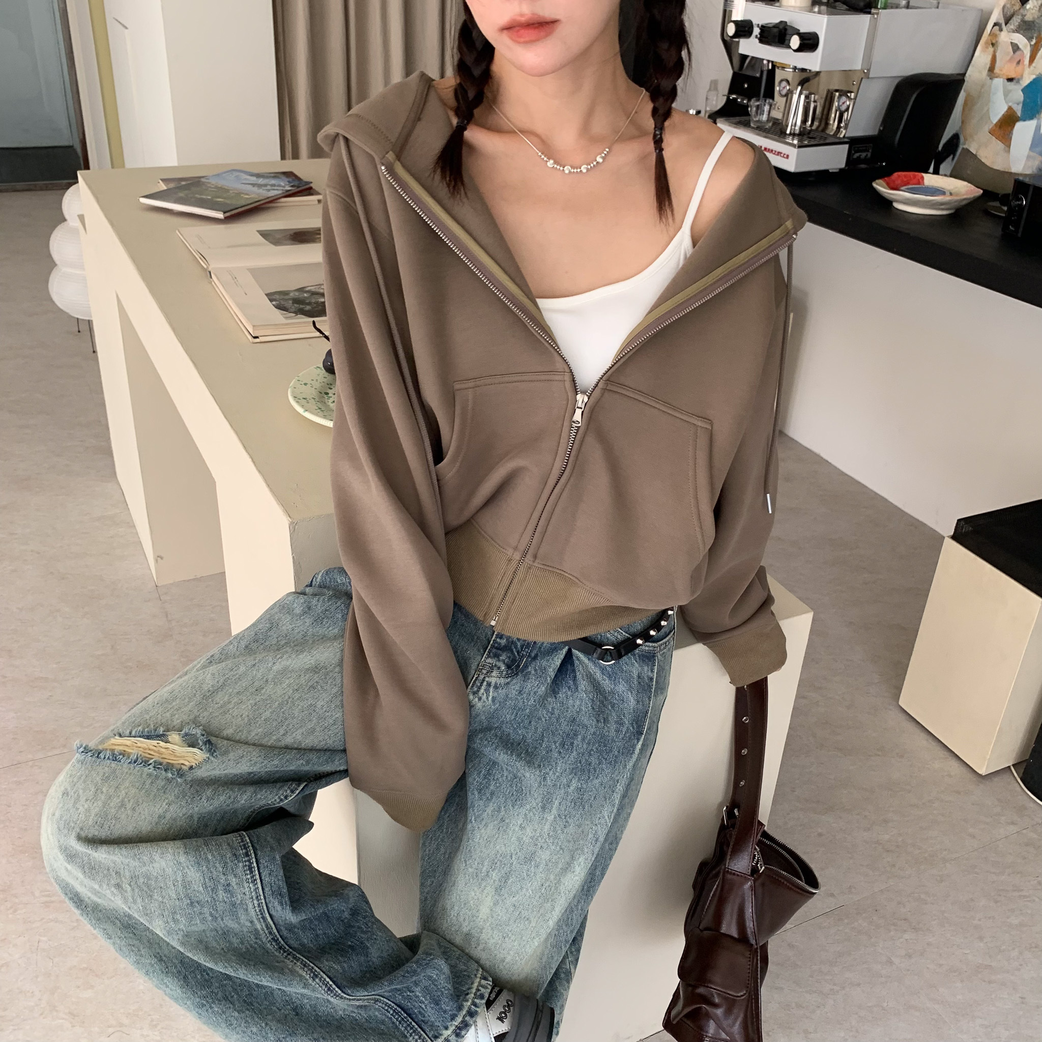 ISA_日常clean fit! 慵懶不費力大口袋連帽外套_58039