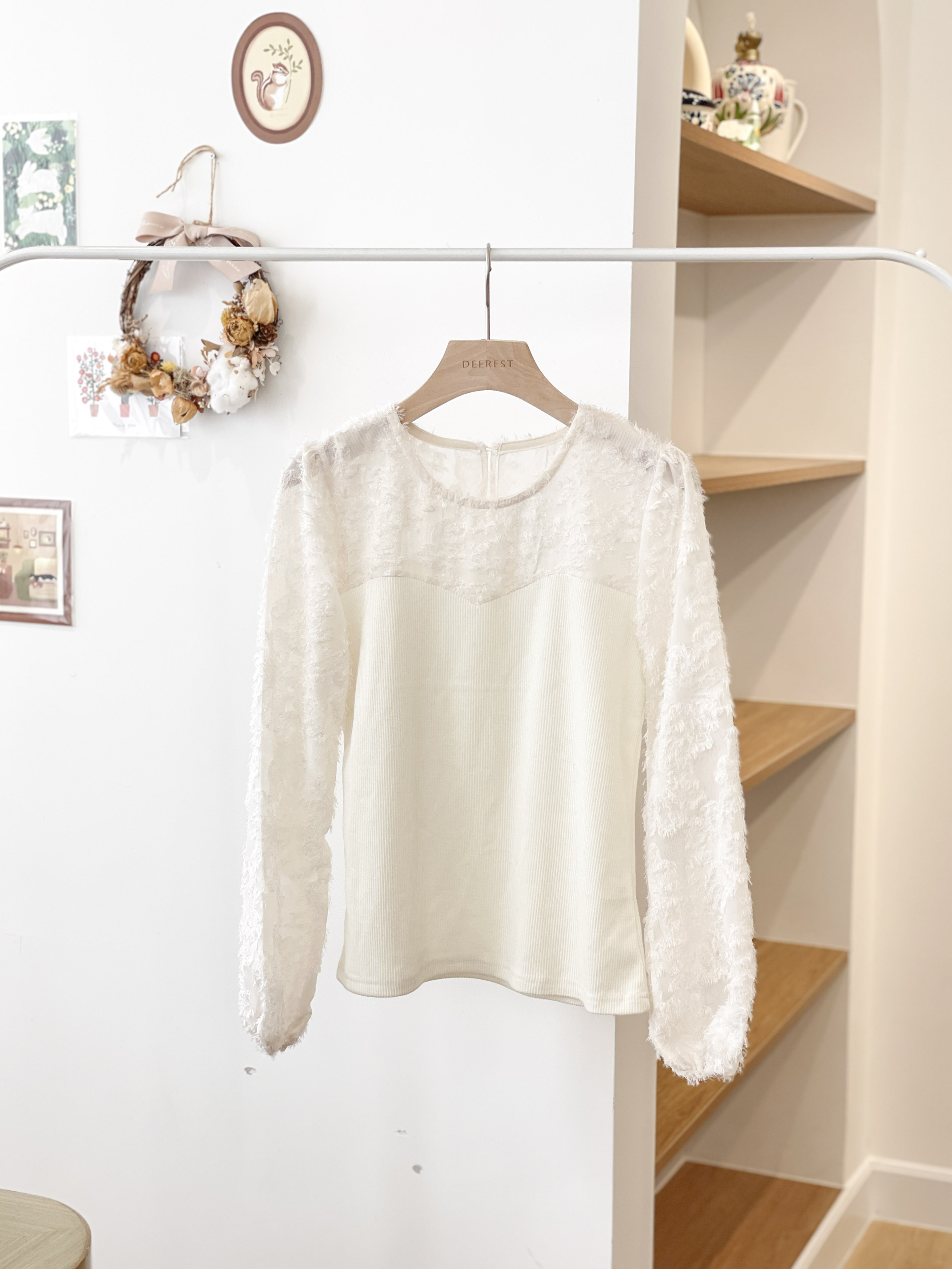 T1382 Plume Flowing Blouse