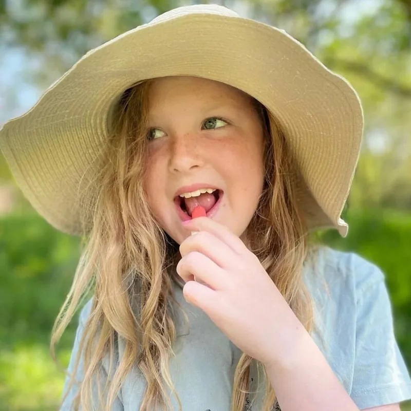 Miss Nella 兒童水性胖胖款護唇膏-奶油杏桃