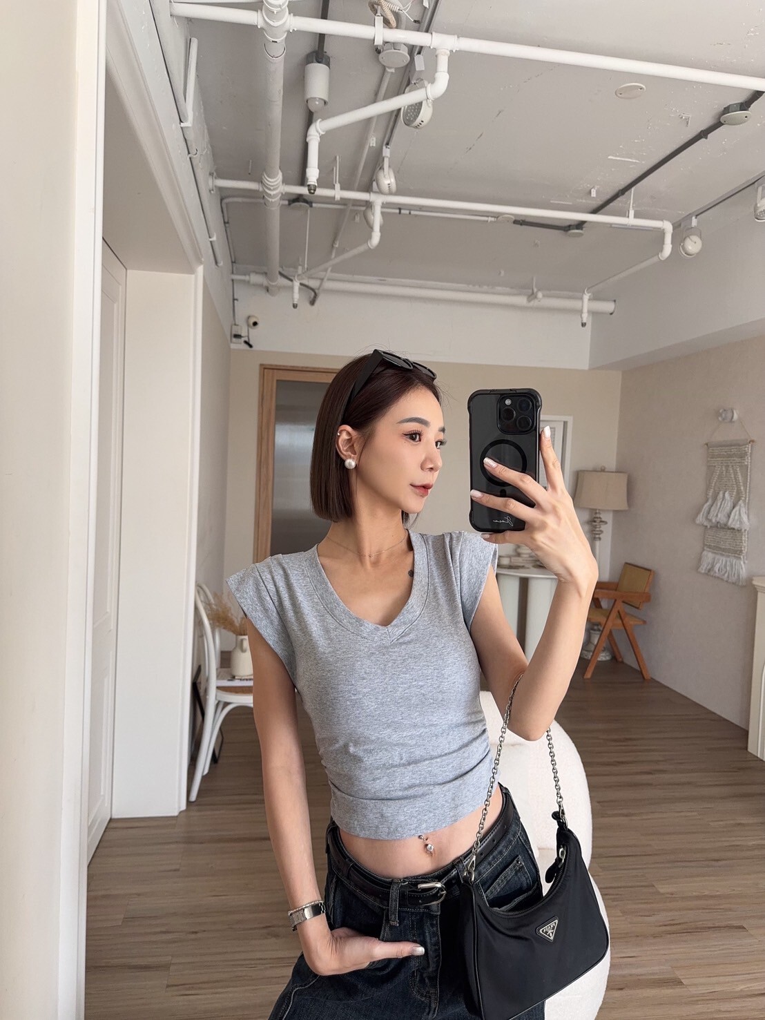 側抓皺小飛袖遮肉上衣