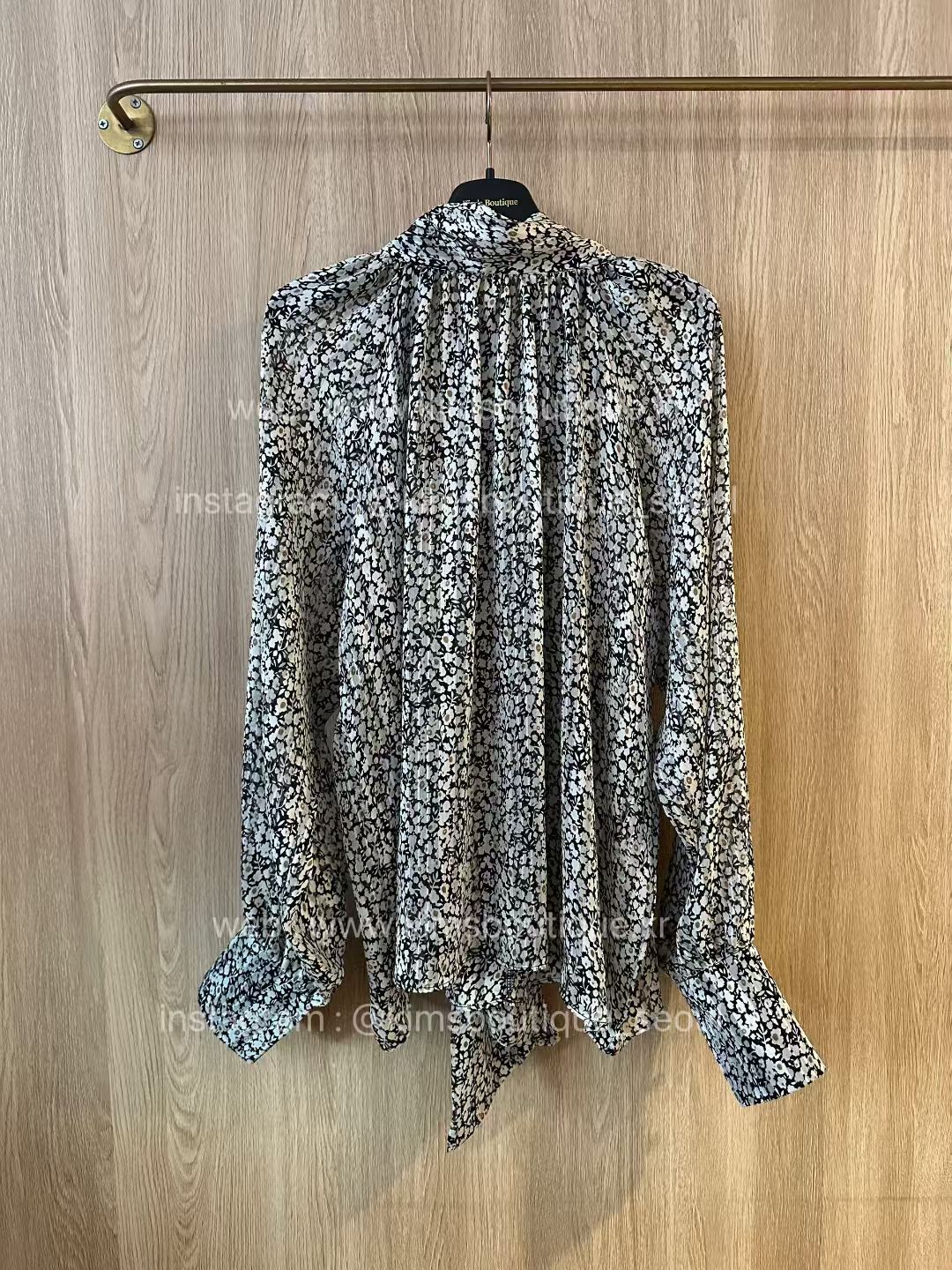 KM5010 碎花小樽領壓褶後綁帶長袖上衣