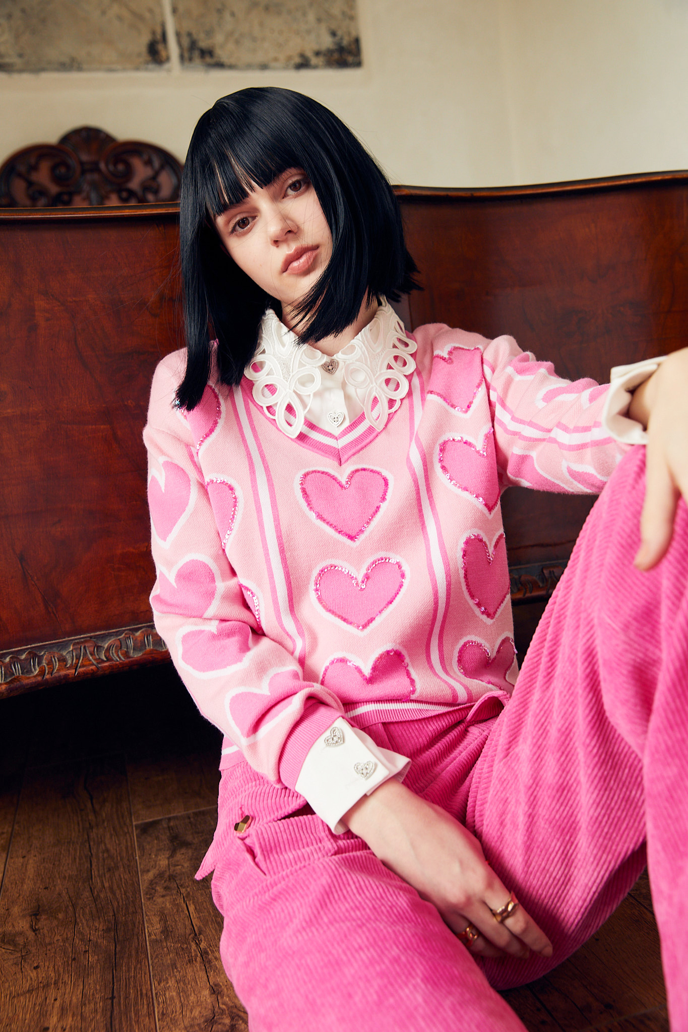 BB1AC218A1 趣味大愛心V領上衣