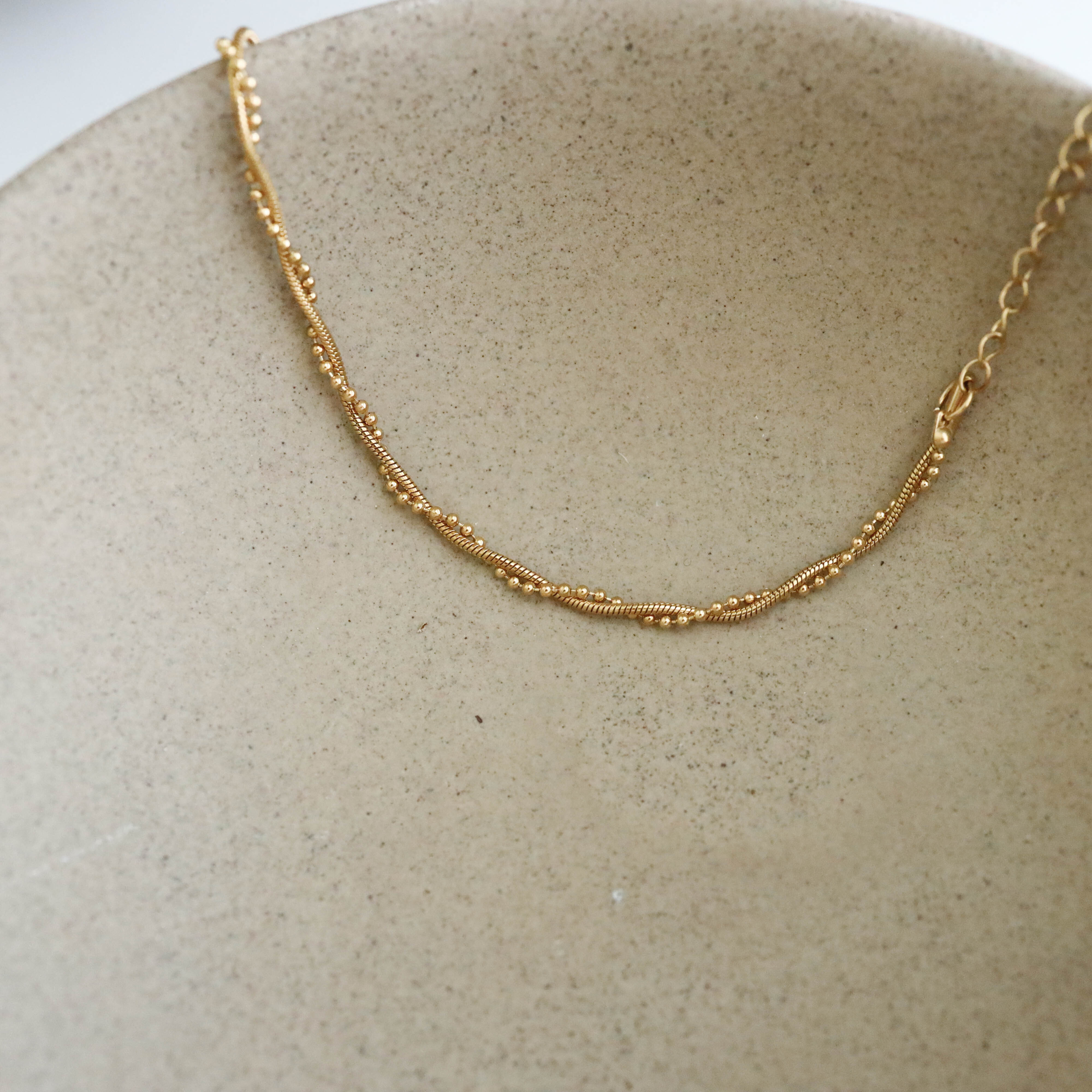 不怕水金色雙線串珠纏繞項鍊