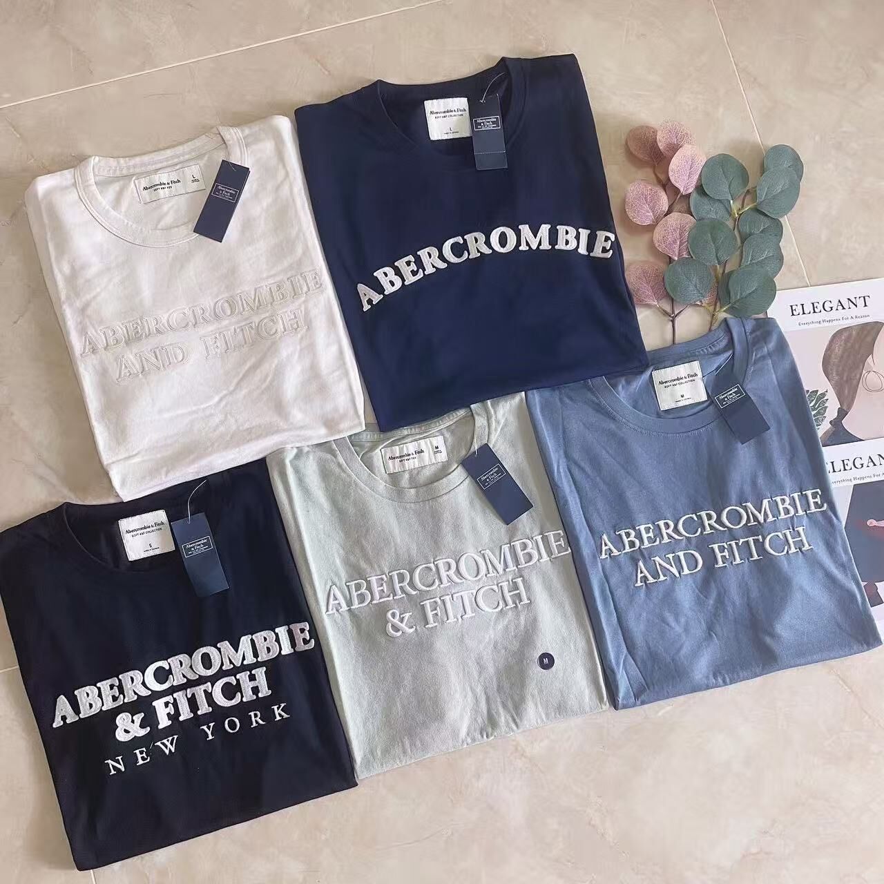 A & F MIDDLE LOGO TEE 刺繡款