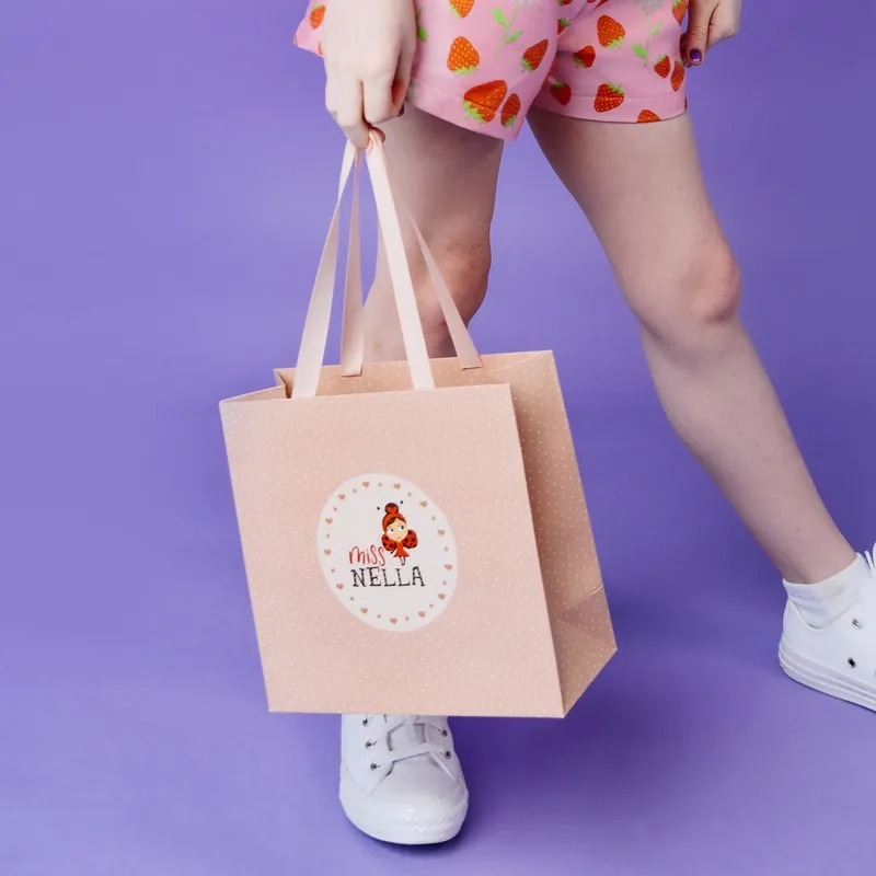 Miss Nella 妮娜小姐品牌精美厚磅禮物袋