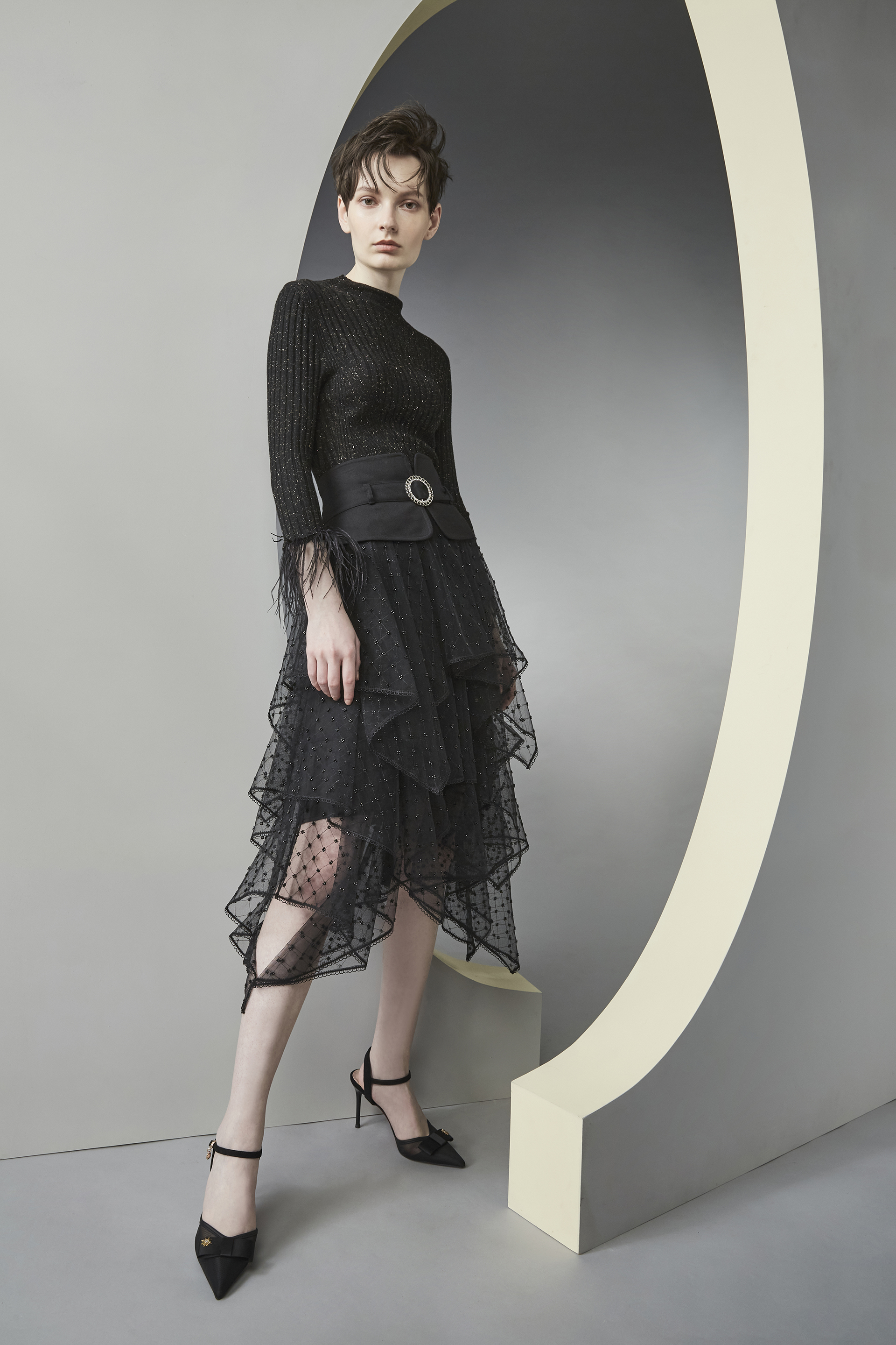 BB1AC238A1 星鑽小香袖口羽毛高領上衣