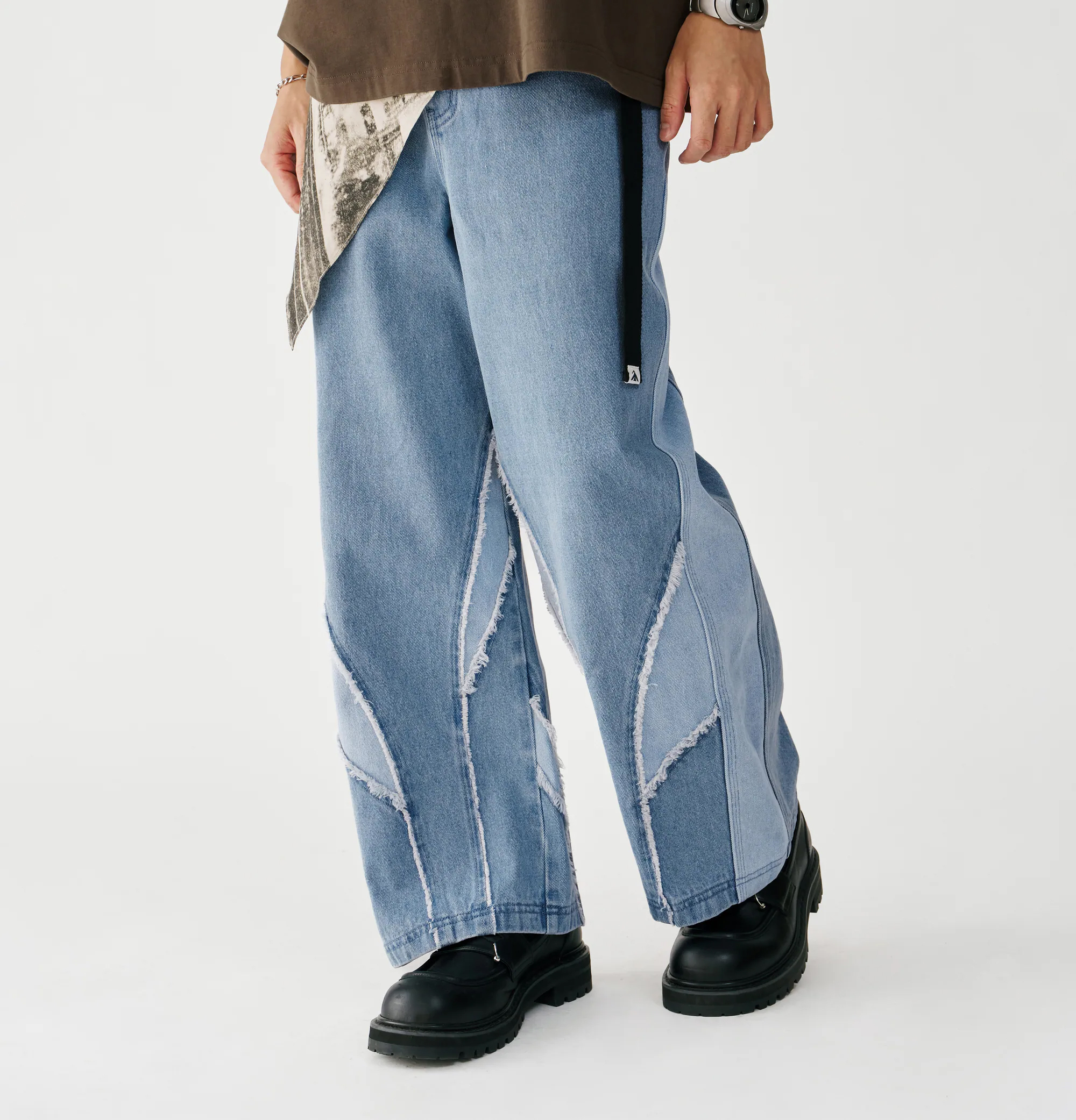 MELSIGN 直筒牛仔長褲 幾何補丁 黑/藍 25 S/S Frayed Panel Denim Jeans