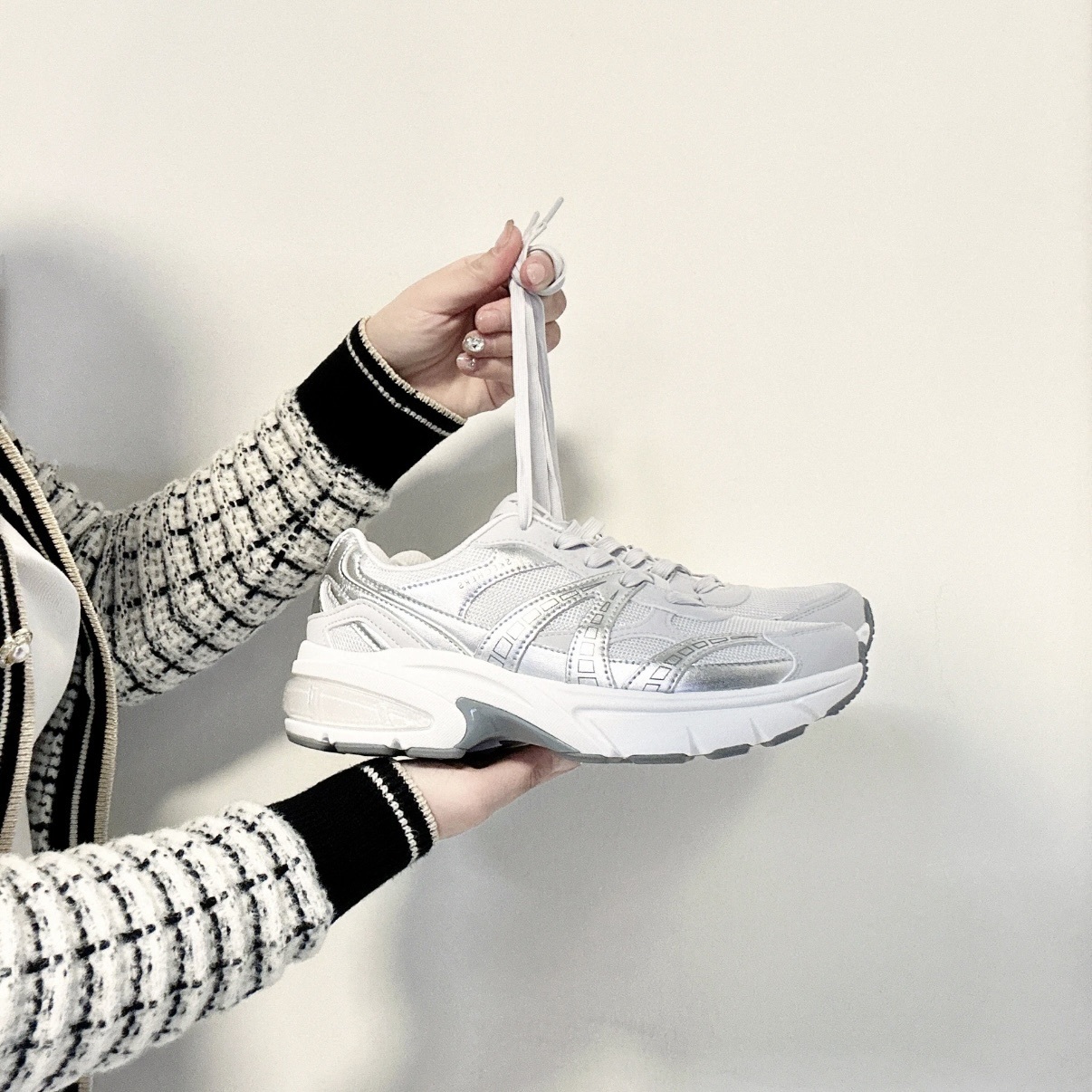 Skechers斯凱奇 國外限定款 超輕量月影鞋🩶