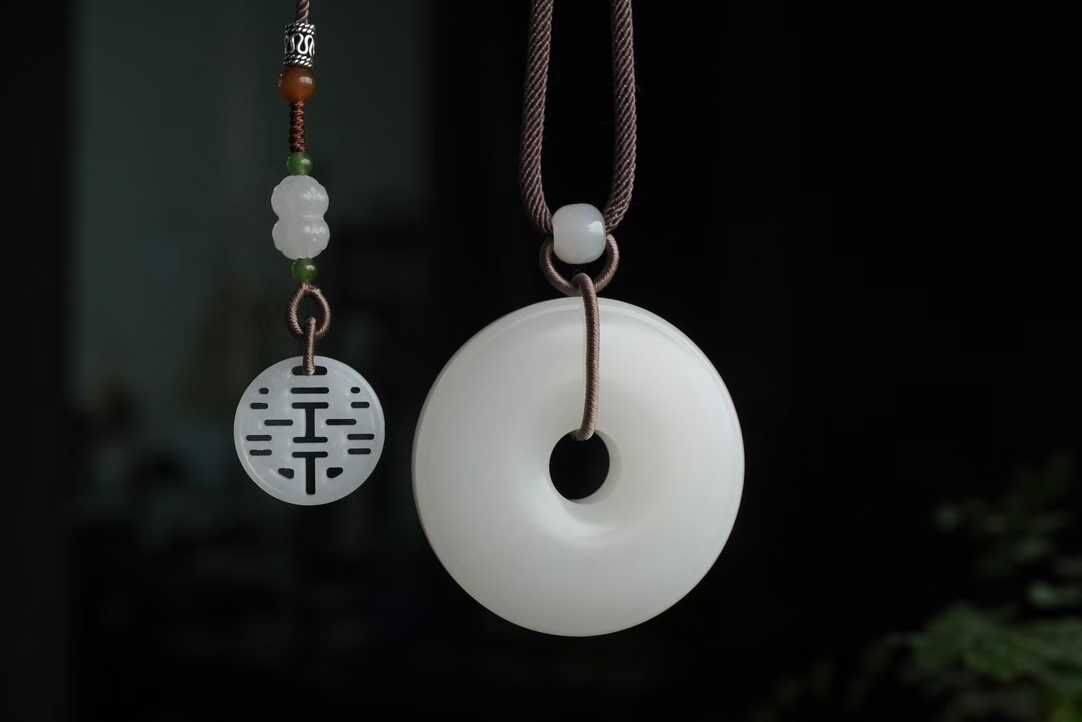 92441 和田玉羊脂白玉平安扣掛件 (45.5mm直徑)