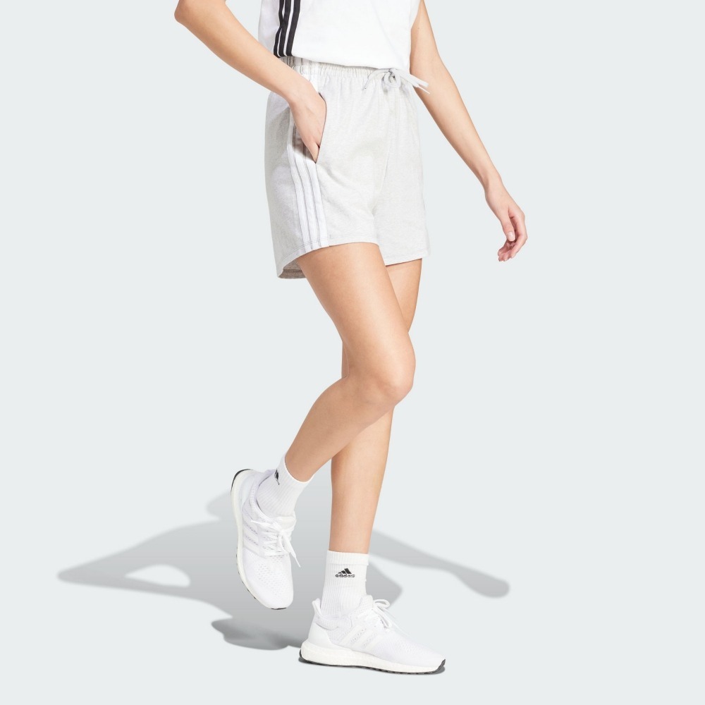 ADIDAS 短褲 ESSENTIALS 3-STRIPES 灰色 休閒短褲 女 IN6174