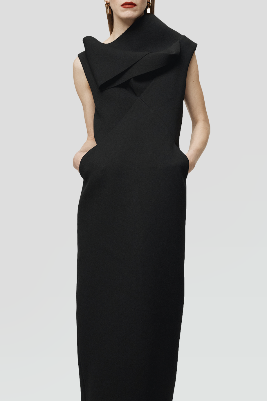 RECTO｜MILLE 層折立領弧線修身洋裝