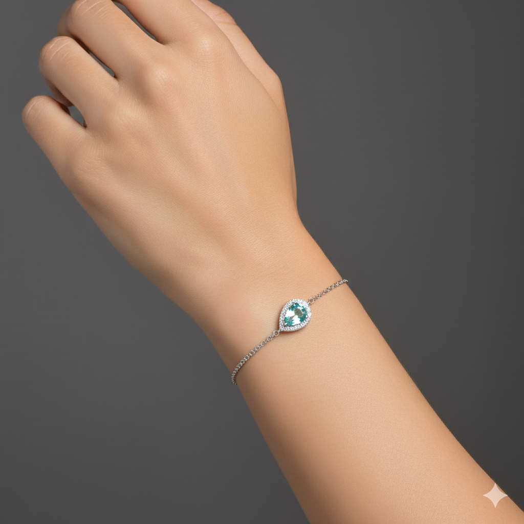 18K White Gold 0.78ct Paraiba and Diamond Bracelet