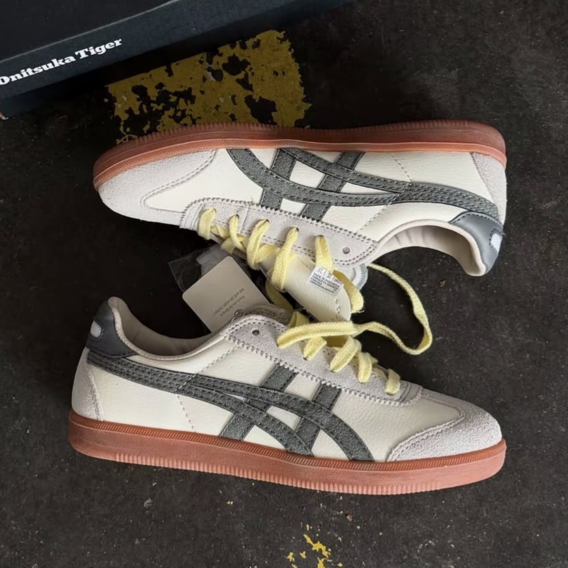 ONITSUKA TIGER TOKUTEN 橄欖綠 米黃 焦糖底 麂皮 復古 德訓鞋 鬼塚虎 1183C086-101