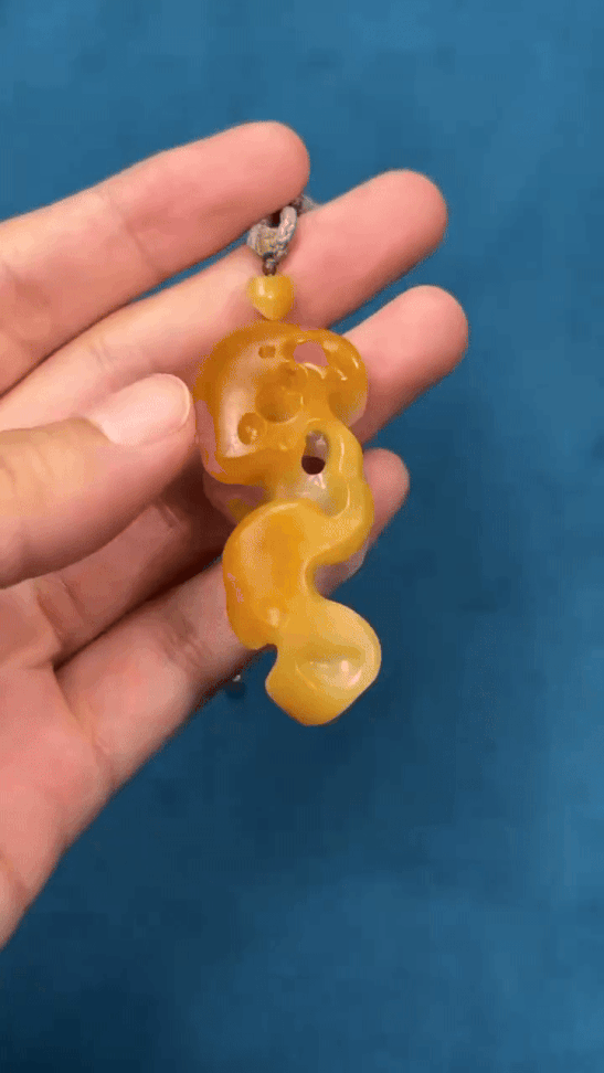 92235 和田玉籽料時來運轉