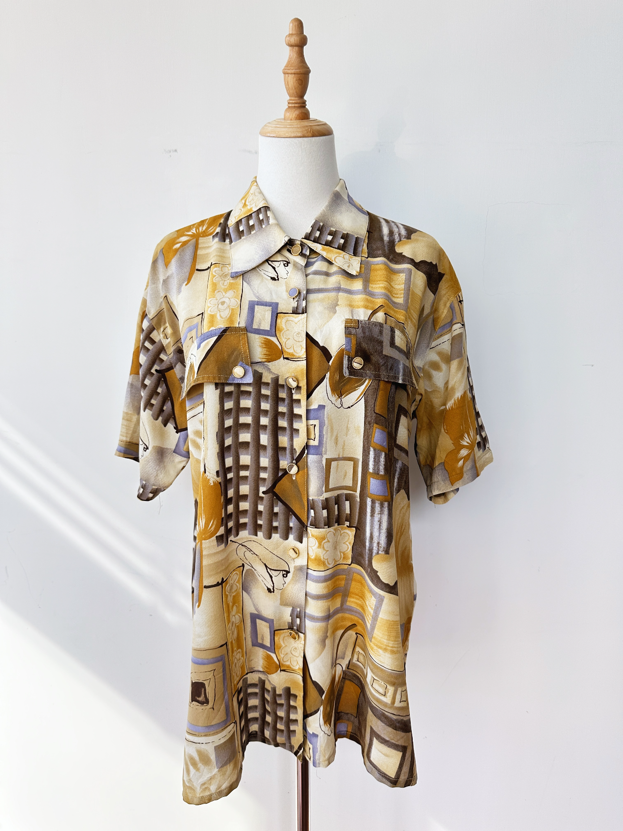 芥末黃手繪圖案古著上衣