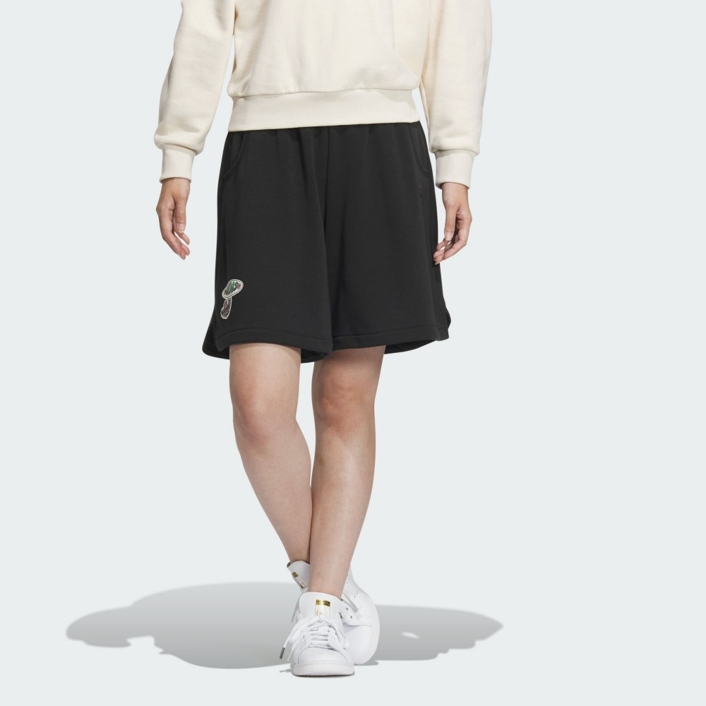 ADIDAS 短褲 SMR GFX SHORTS 黑色 休閒 棉短褲 女 IW6302