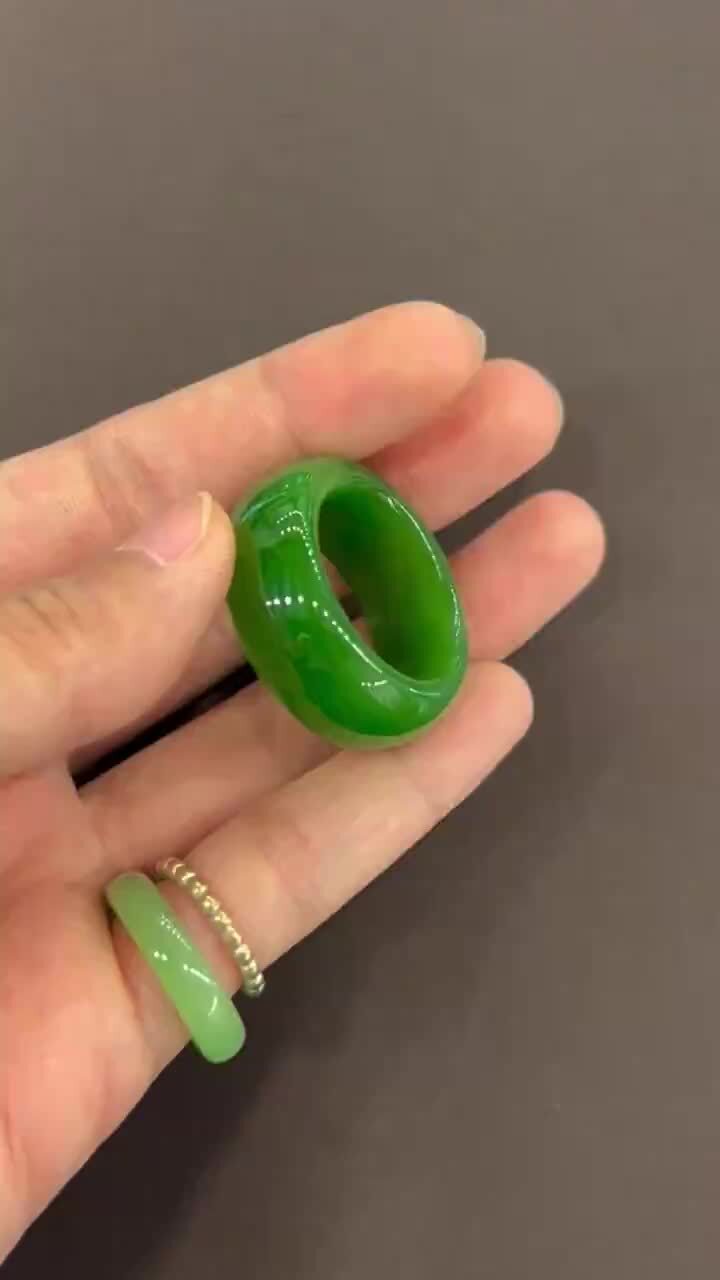 和田玉碧玉辣陽綠指環 (內徑 22mm),天然和田玉軟玉