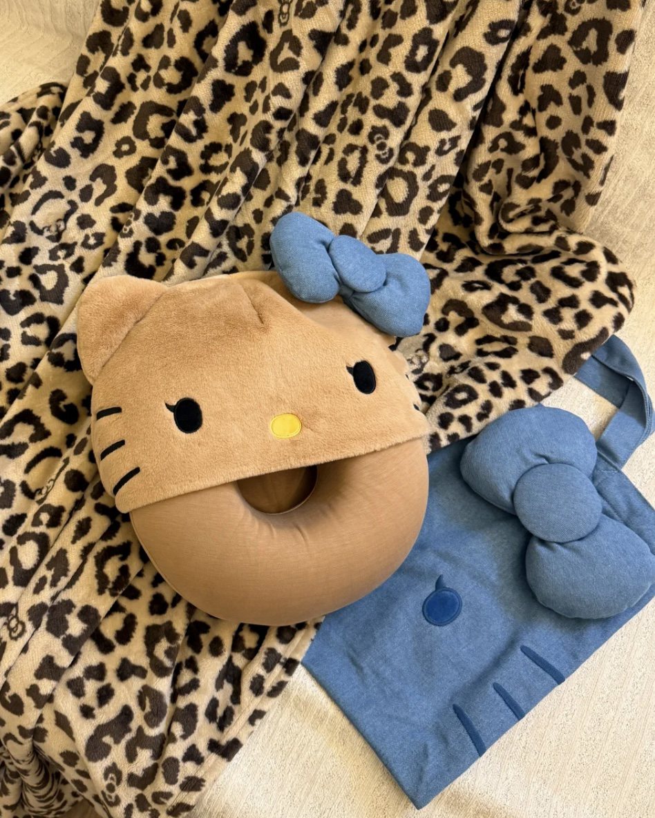Hello Kitty x TBH野獸派旅行三件組連帽U型枕豹紋毛毯帆布袋黑皮凱蒂貓