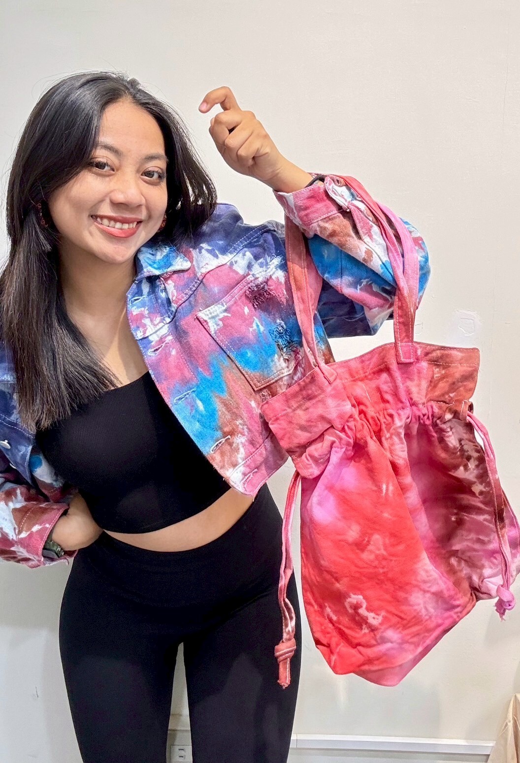 Mumu Color 慕慕卡樂 / 手作冰染-束口帆布側背包（紅心芭樂）