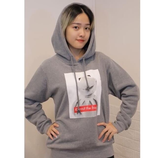 【出清特價】日本限定 DISNEY Kermit 蚵米蛙 黑色連帽上衣 男女款 L 亞洲男版