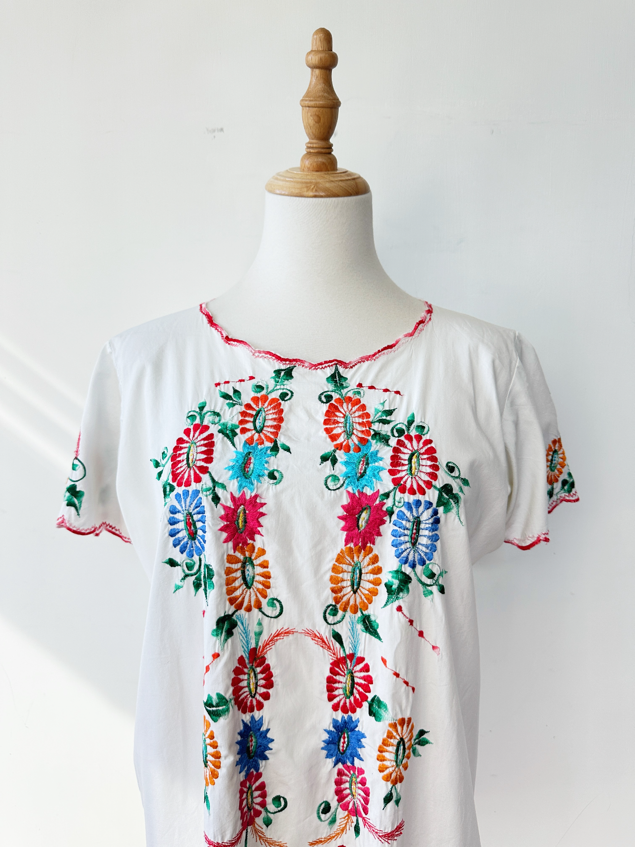 白色墨西哥刺繡上衣