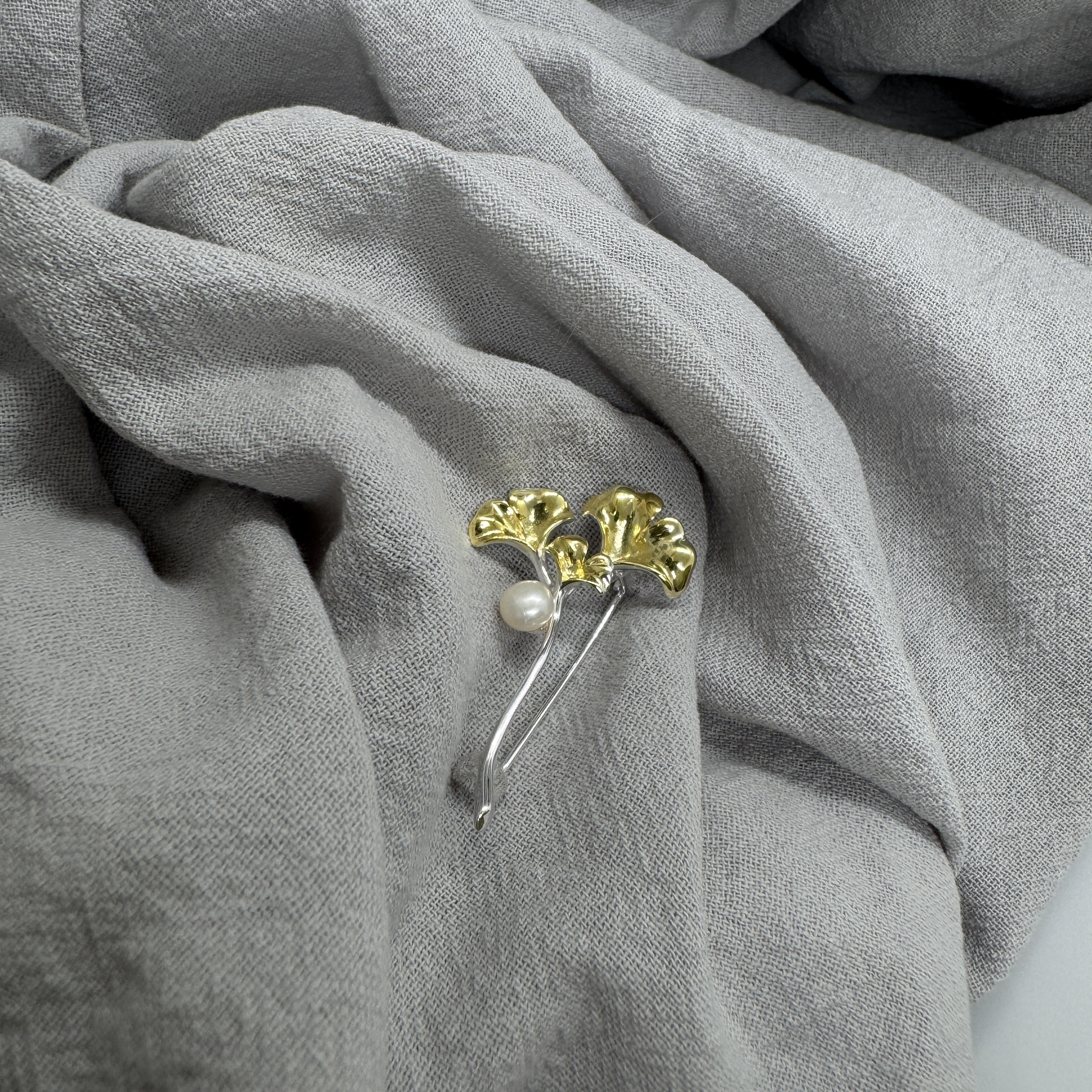 銀杏珍珠別針 – 純銀別針