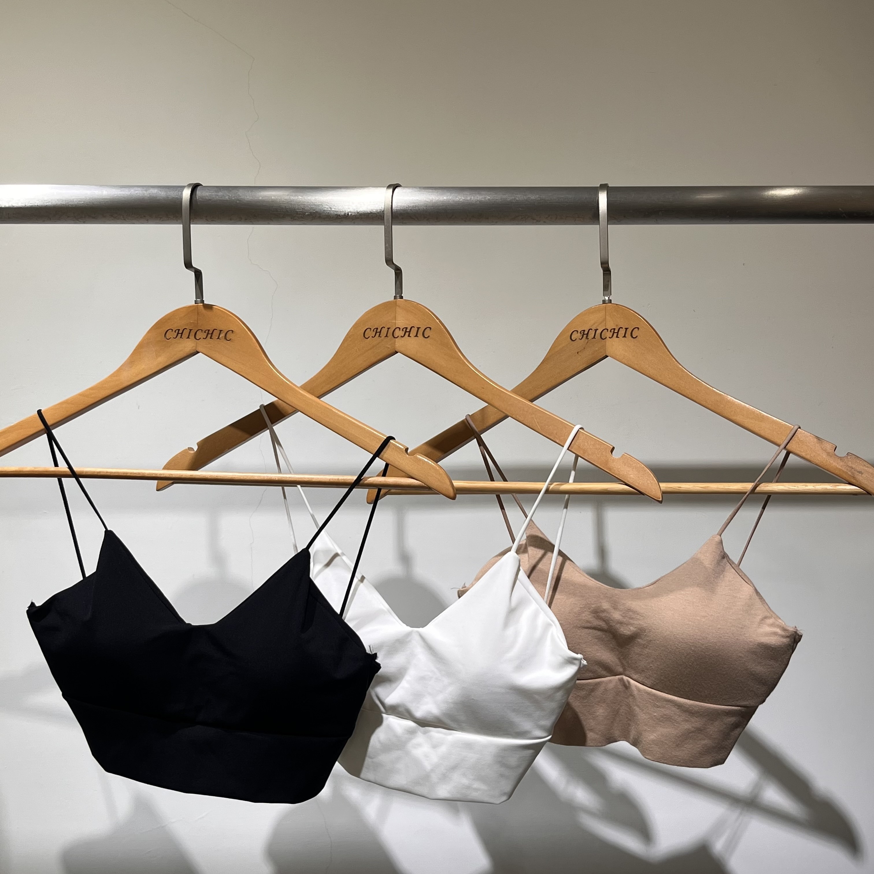 細繩滑料後背小U小可愛