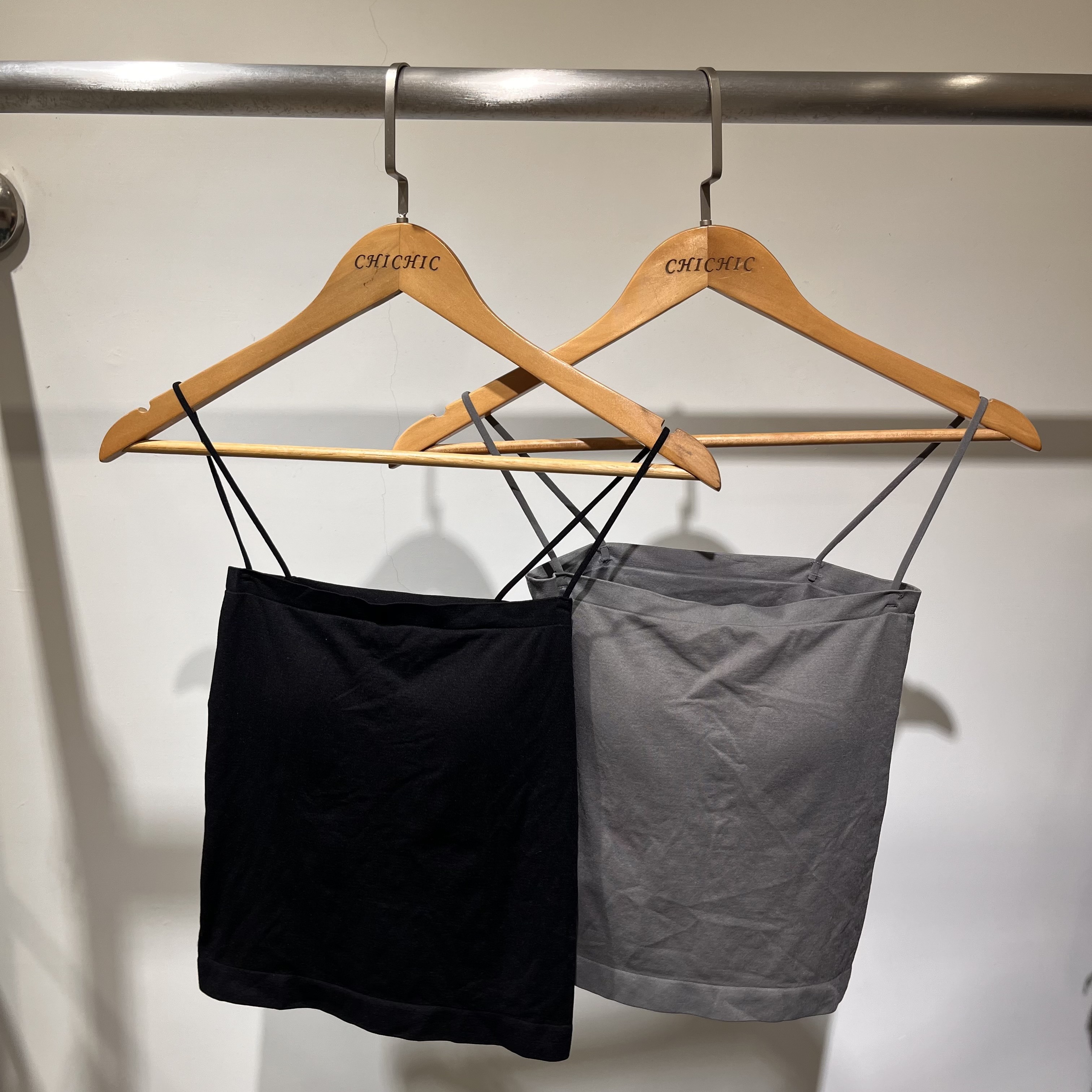 細肩平口長版舒適小可愛(黑/灰)